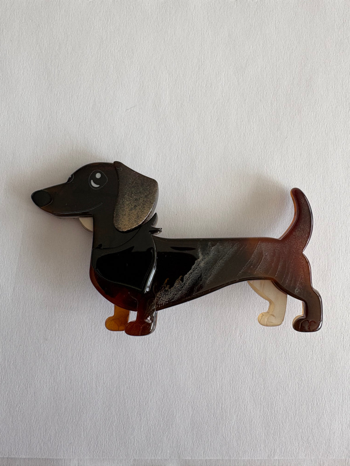 BROCHE SALCHICHA  MARRÓN