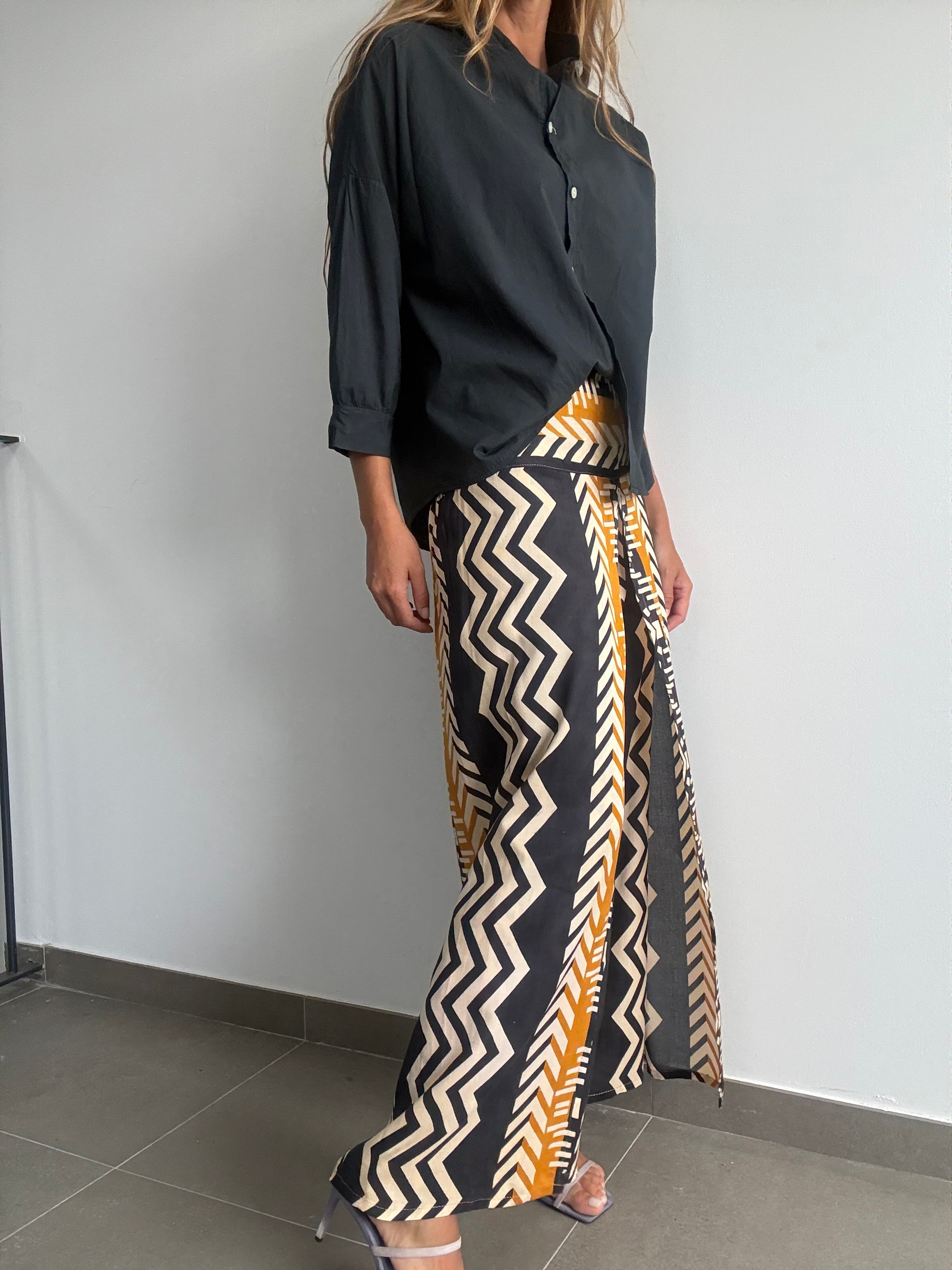 PANTALÓN RODAS NEGRO/AMARILLO