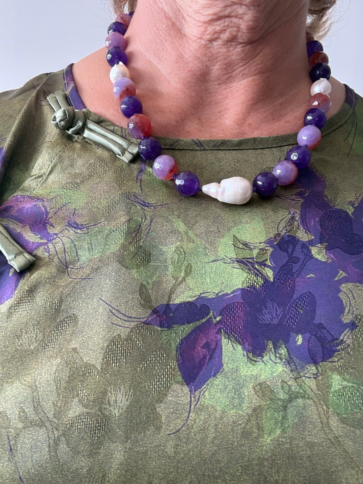 COLLAR -GARGANTILLA  LILA