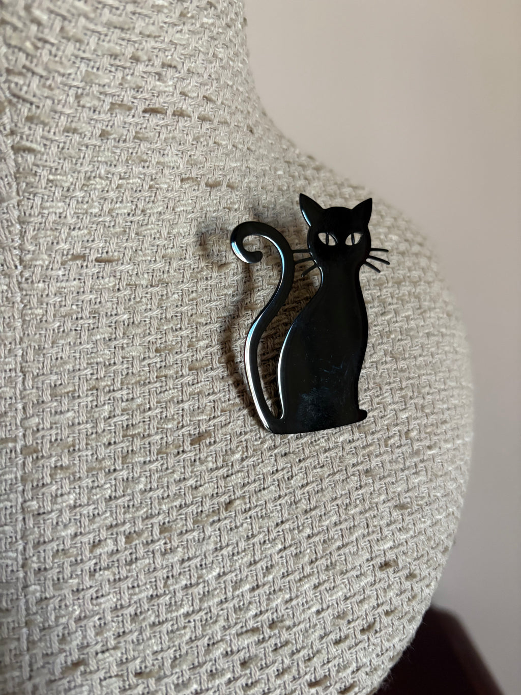 BROCHE GATO TITANIO