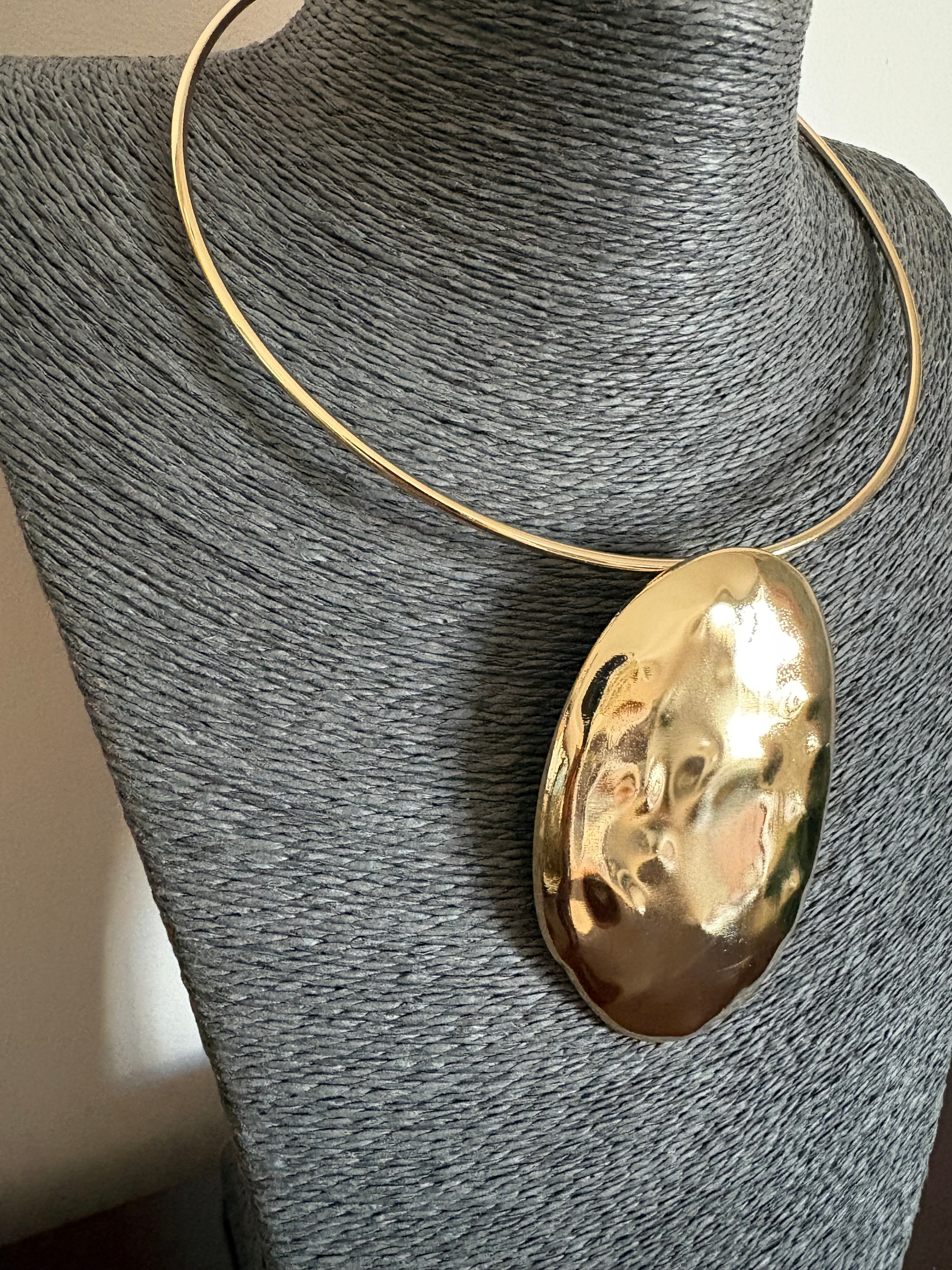 COLLAR- GARGANTILLA ROCA