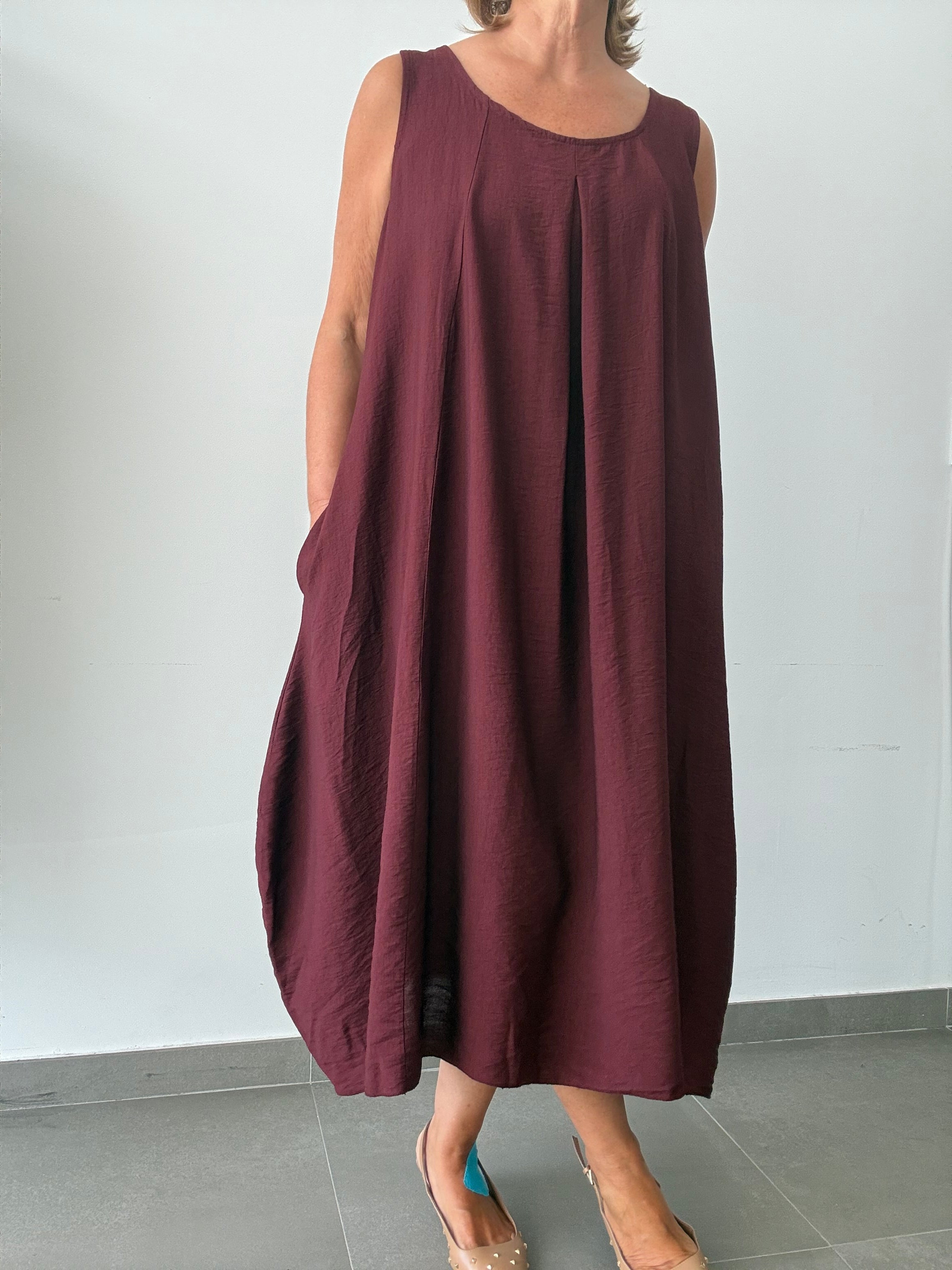 VESTIDO ABANICO  BURDEOS
