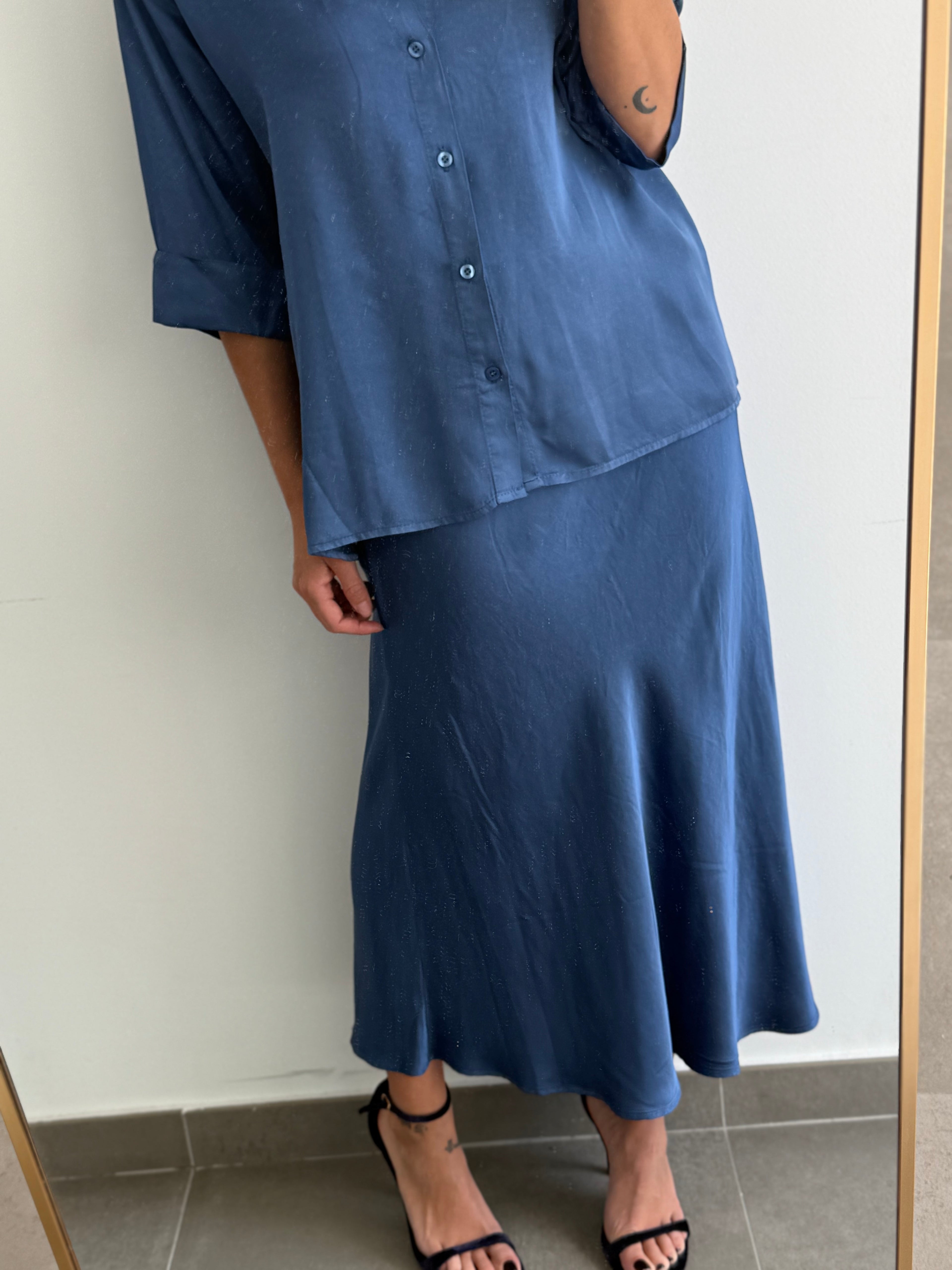 FALDA NORA AZUL