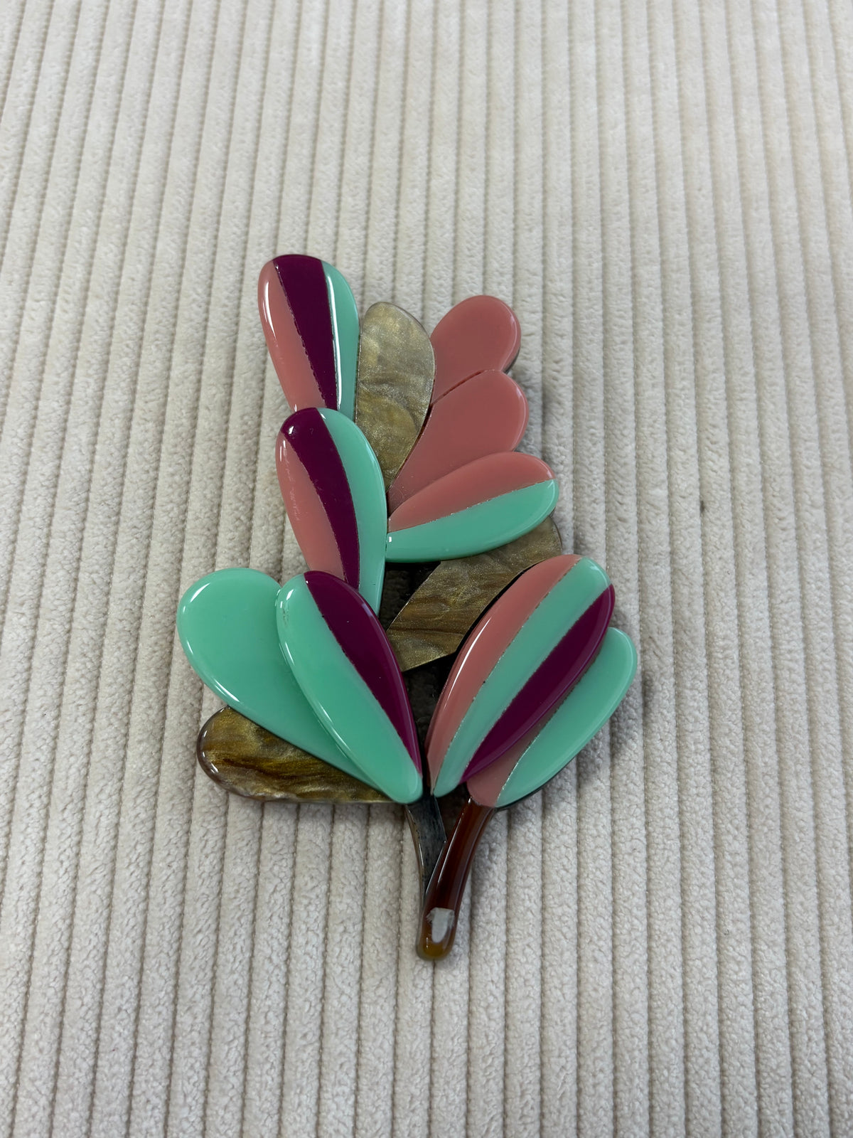 BROCHE ARBOL AGUA