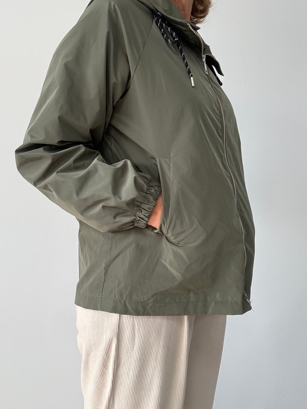 PARKA VIENTO KAKI