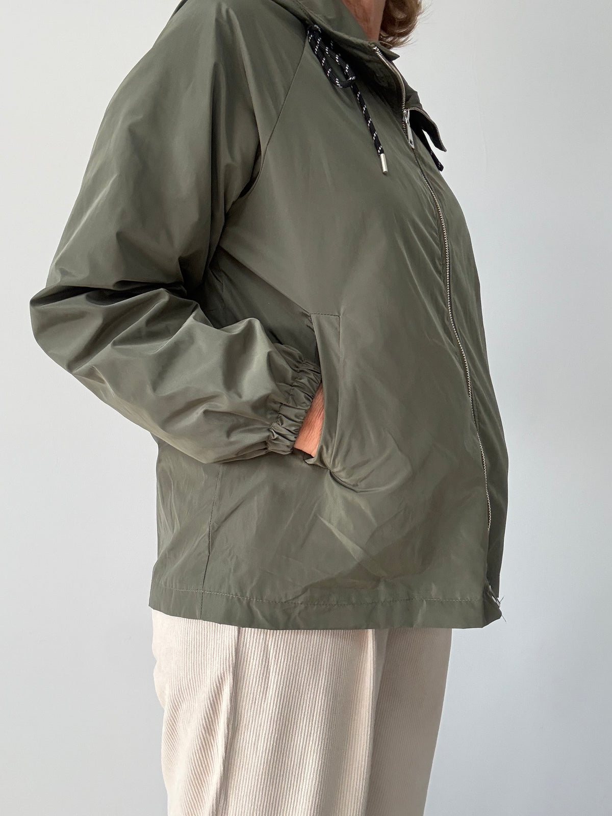 PARKA VIENTO KAKI
