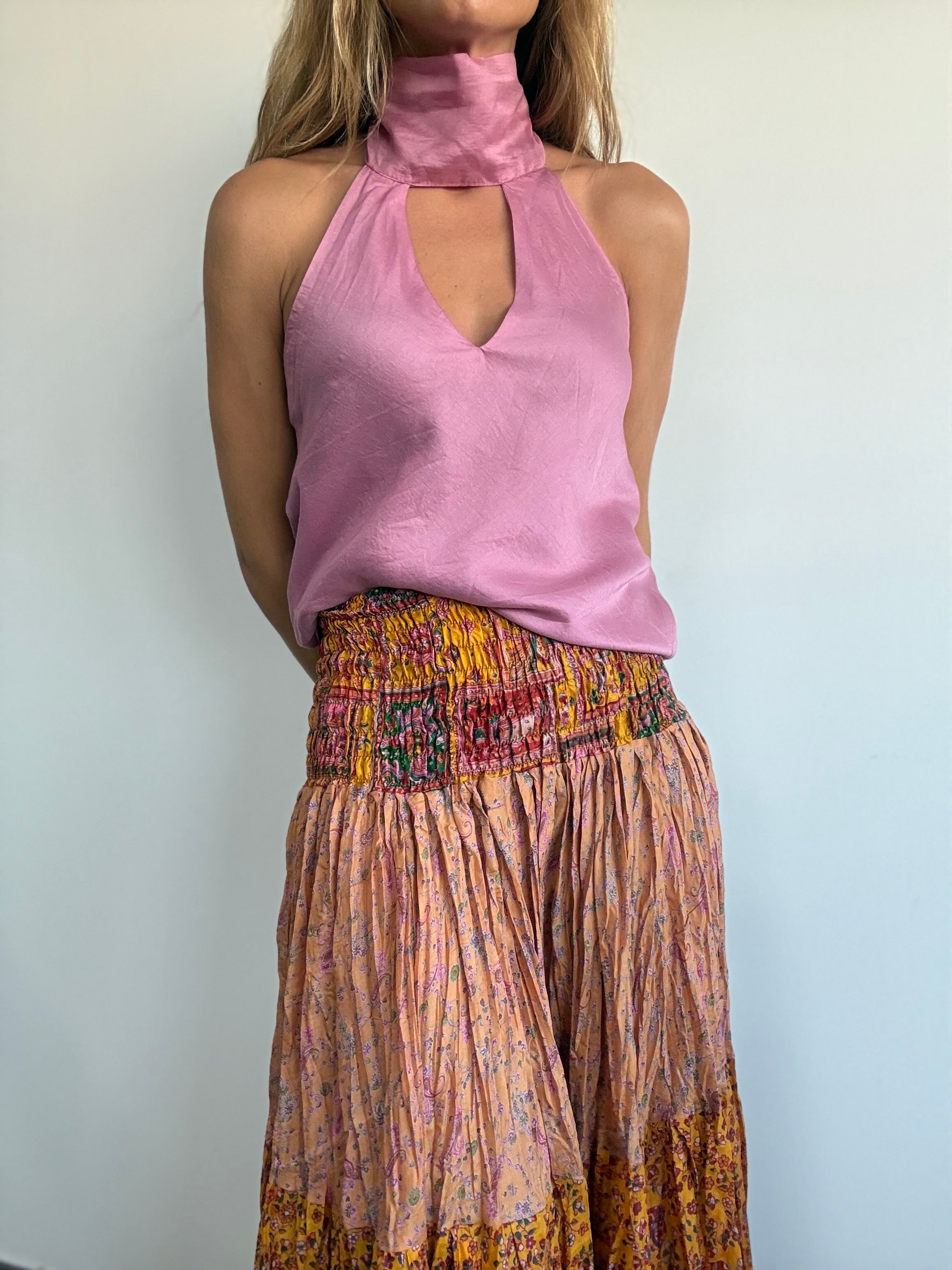 TOP TENCEL ESCOTE HALTER ROSA