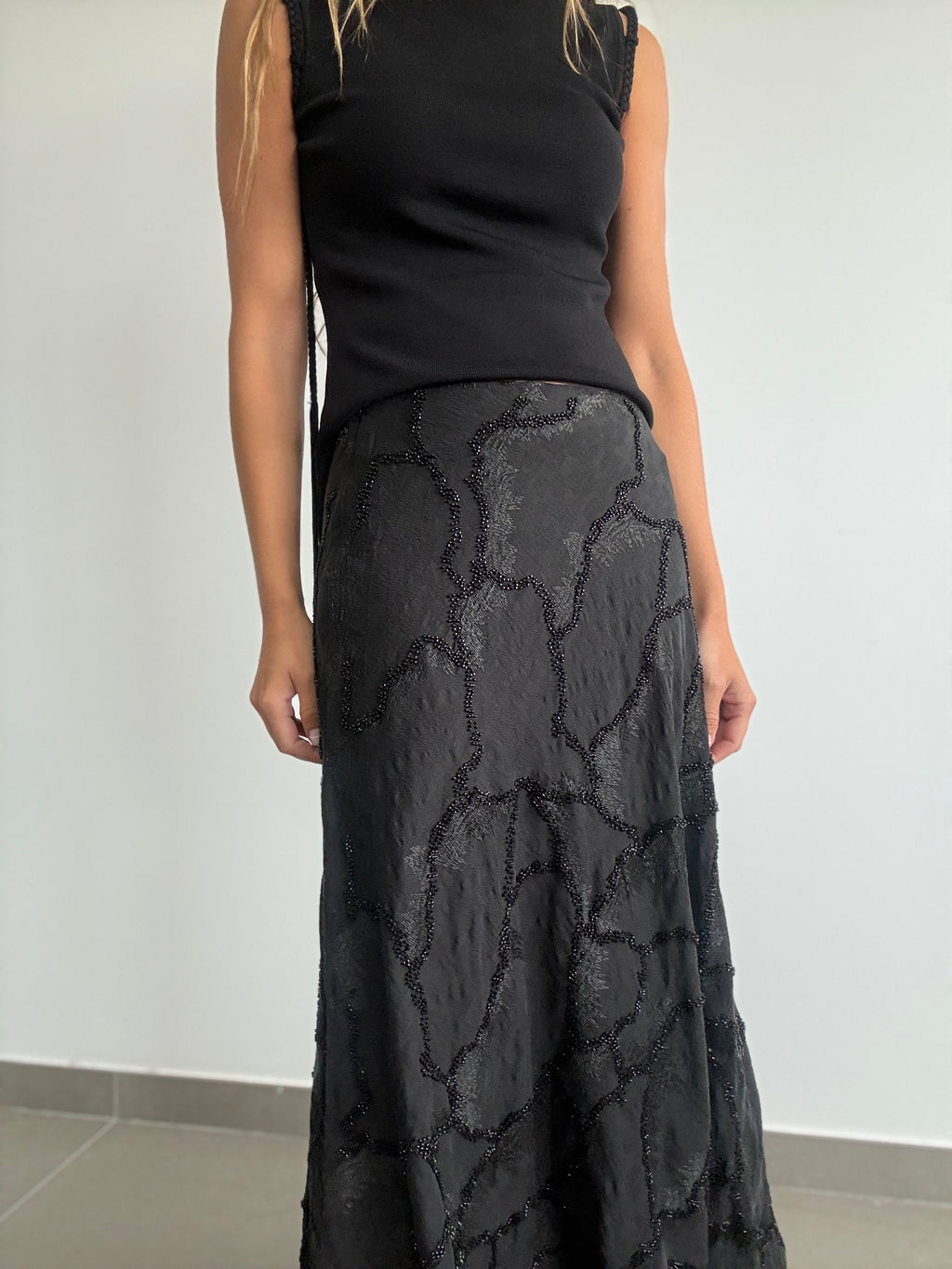 FALDA VARENA NEGRO