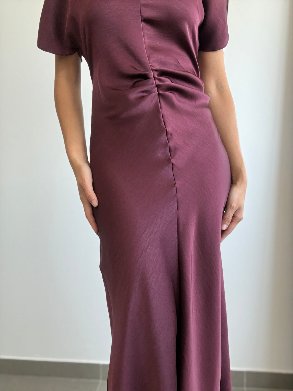 VESTIDO VICTORIA BURDEOS