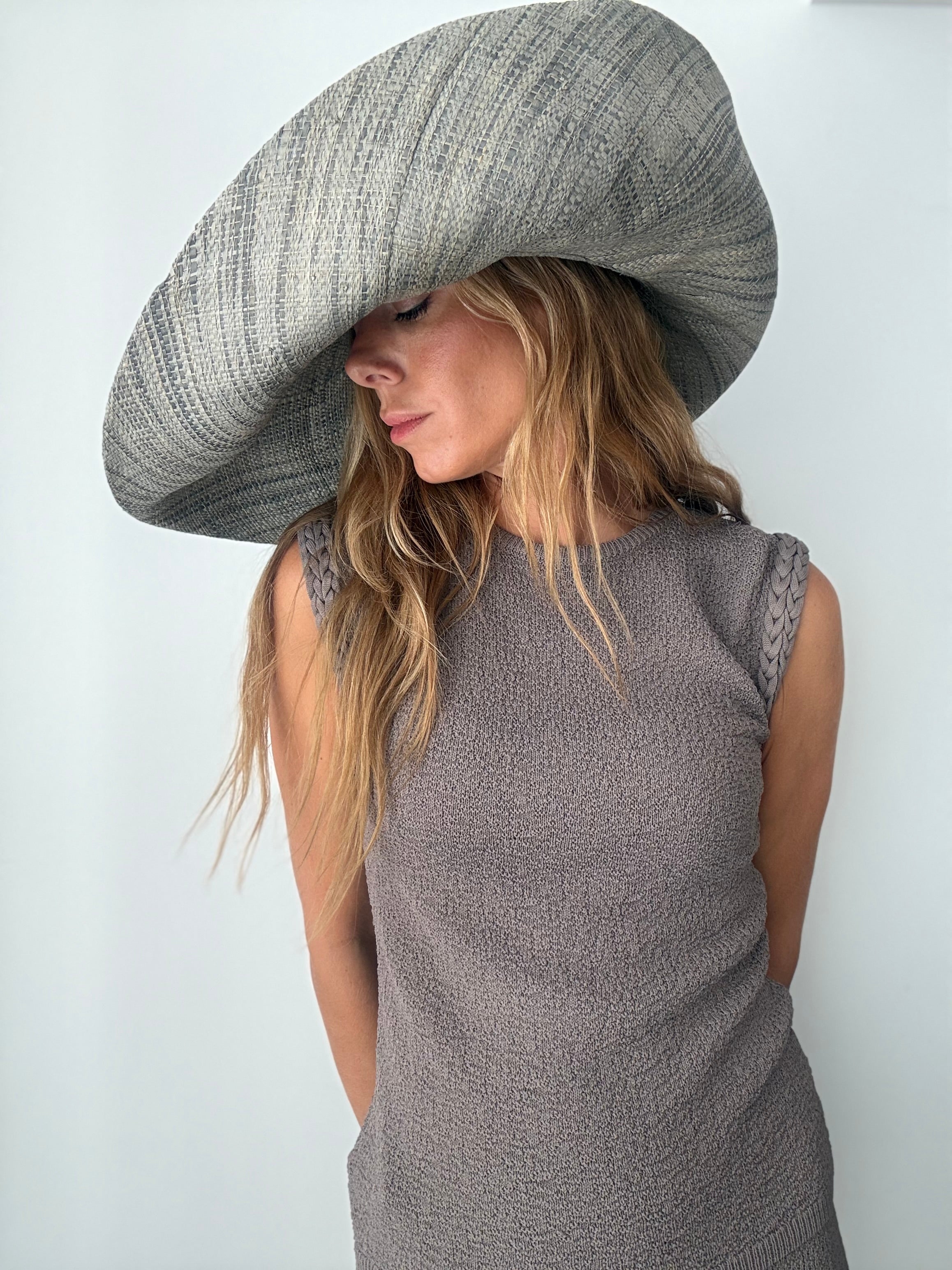 SOMBRERO RAFIA GRIS