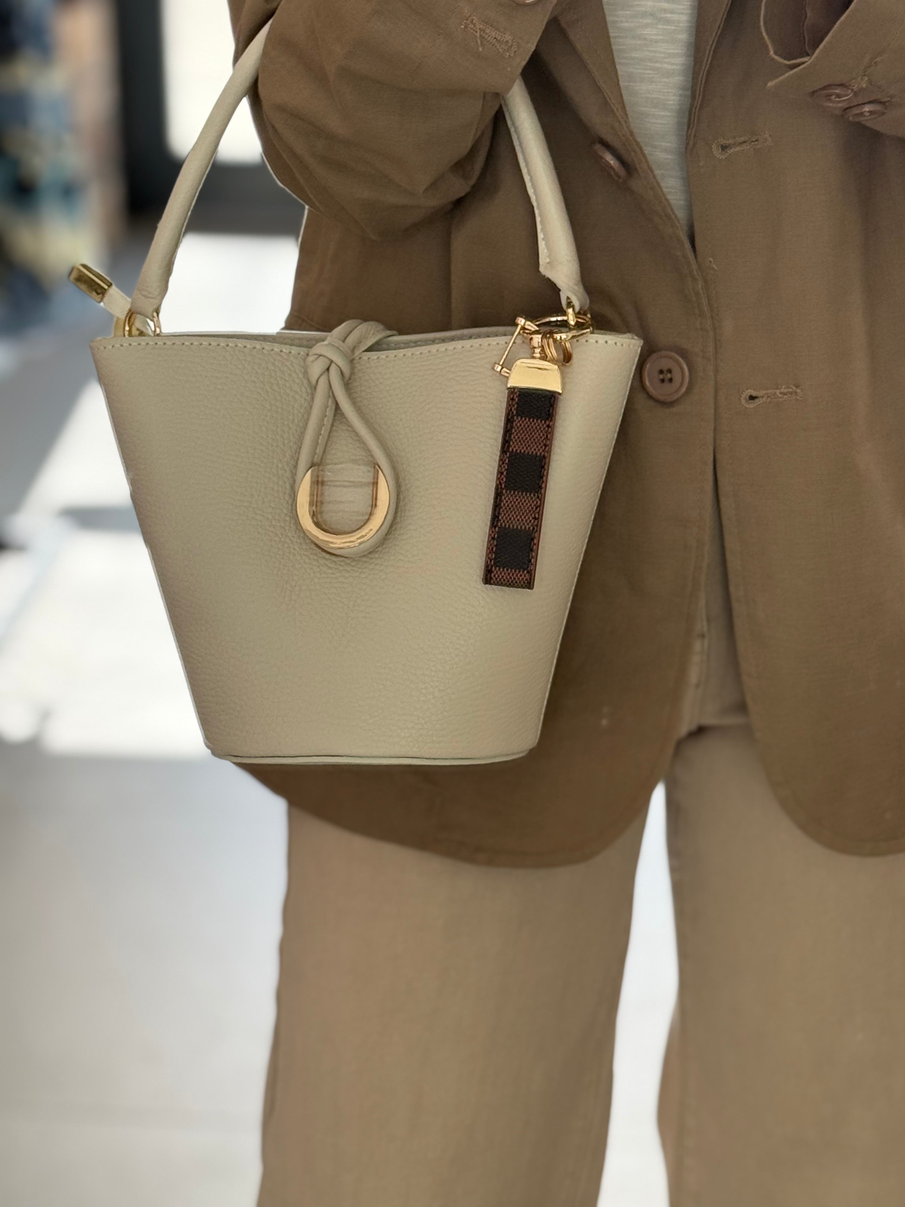 LLAVERO PERRO BEIGE