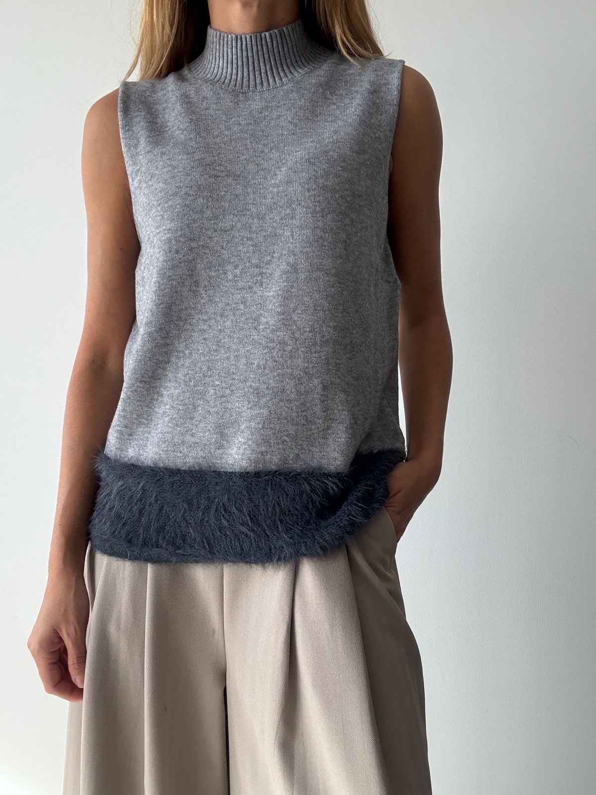 CHALECO ENELDO GRIS