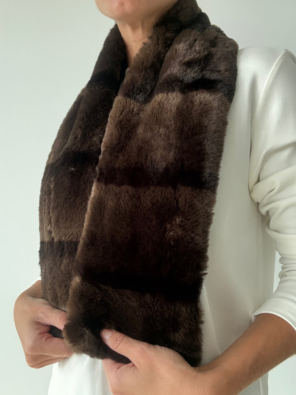 CUELLO RAYADO CHOCOLATE