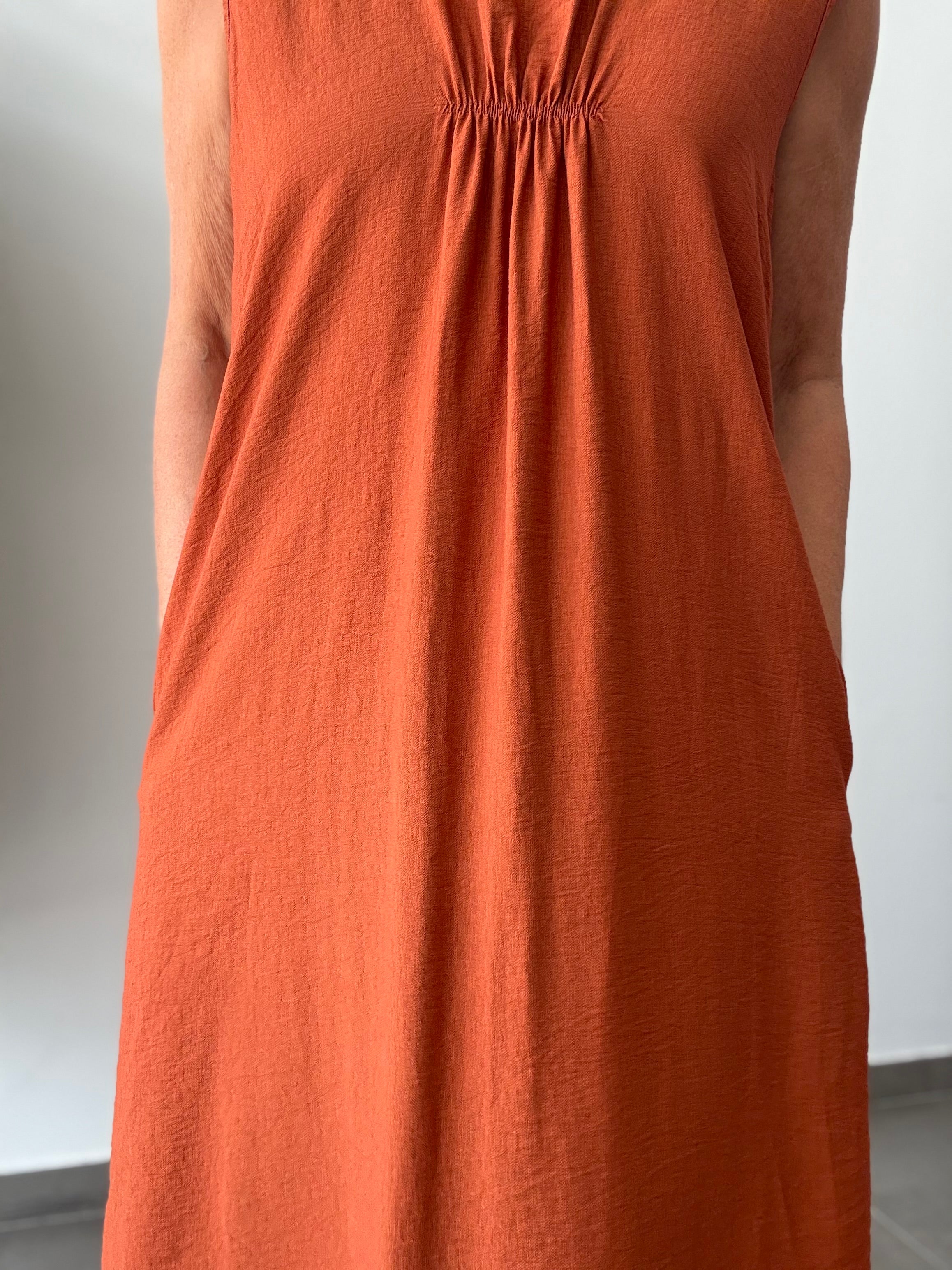VESTIDO FRUNCIDO TEJA