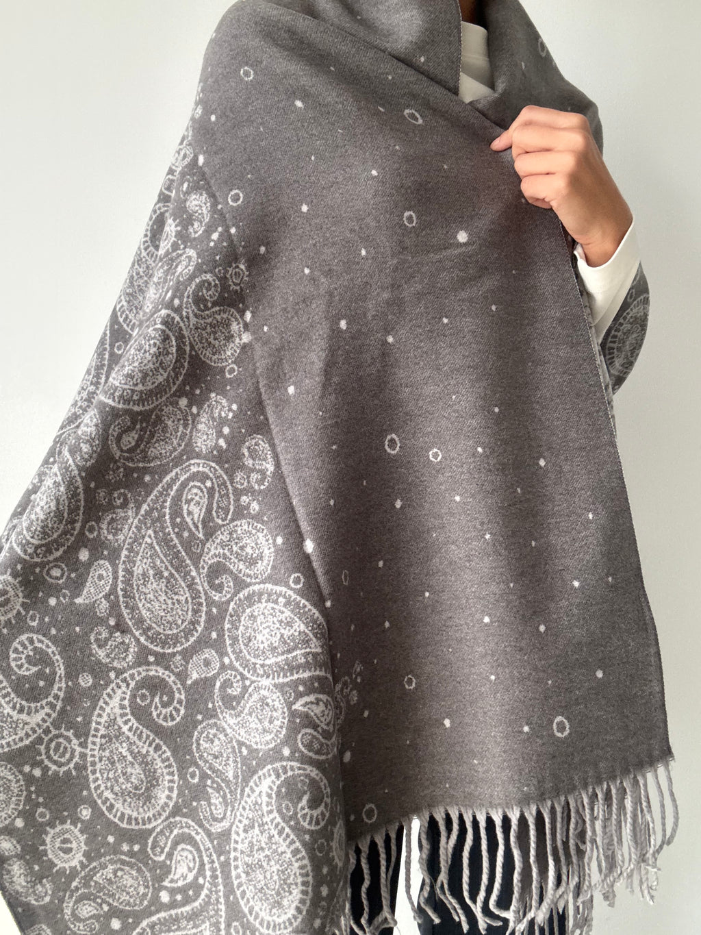 FOULARD ASTRAL GRIS CLARO