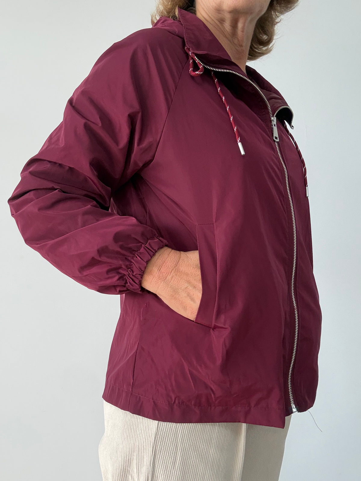PARKA VIENTO BURDEOS