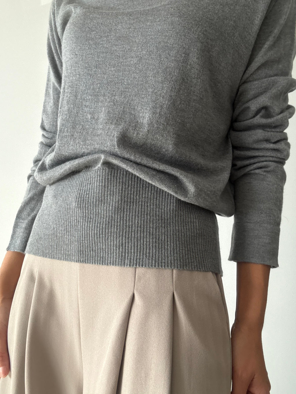 JERSEI ESTRAGÓN GRIS