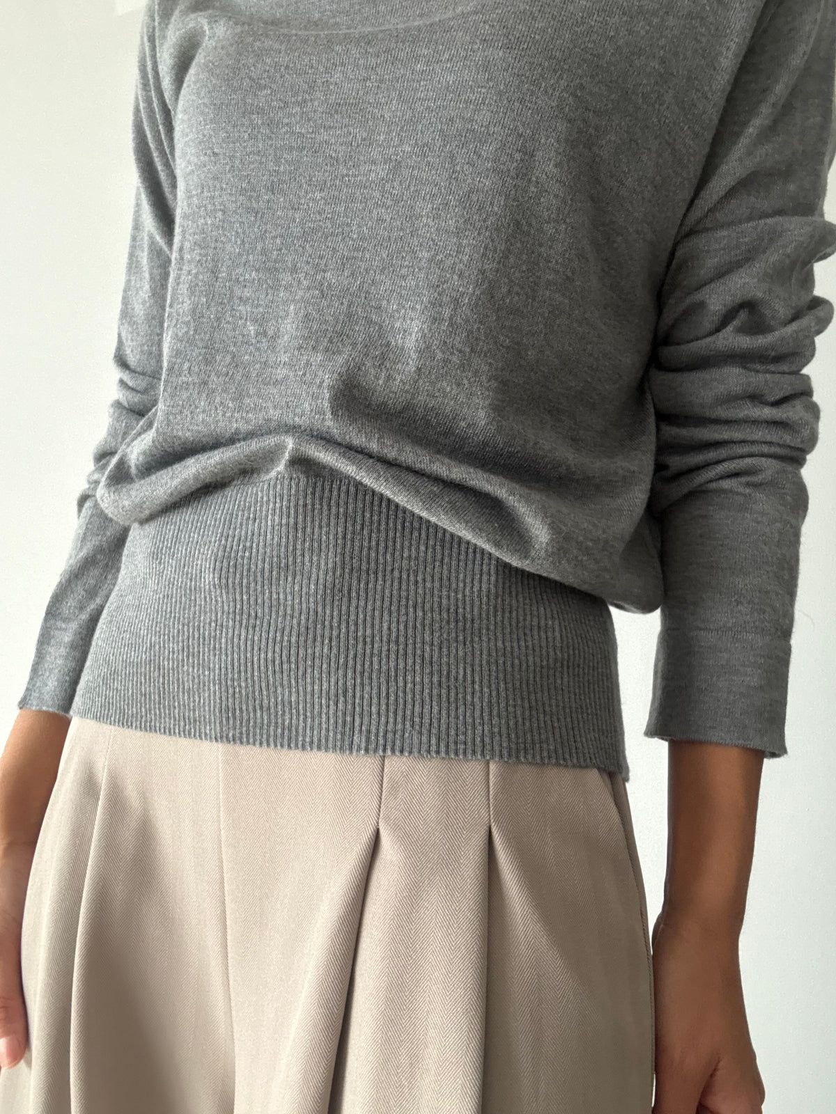 JERSEI ESTRAGÓN GRIS