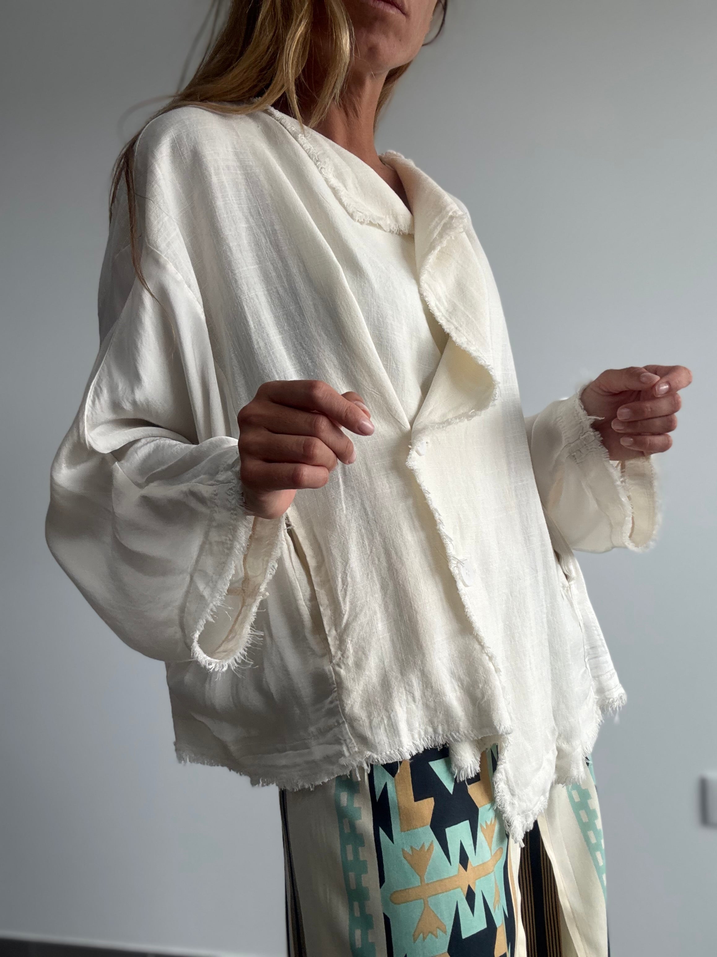 CHAQUETA CLARA MARFIL