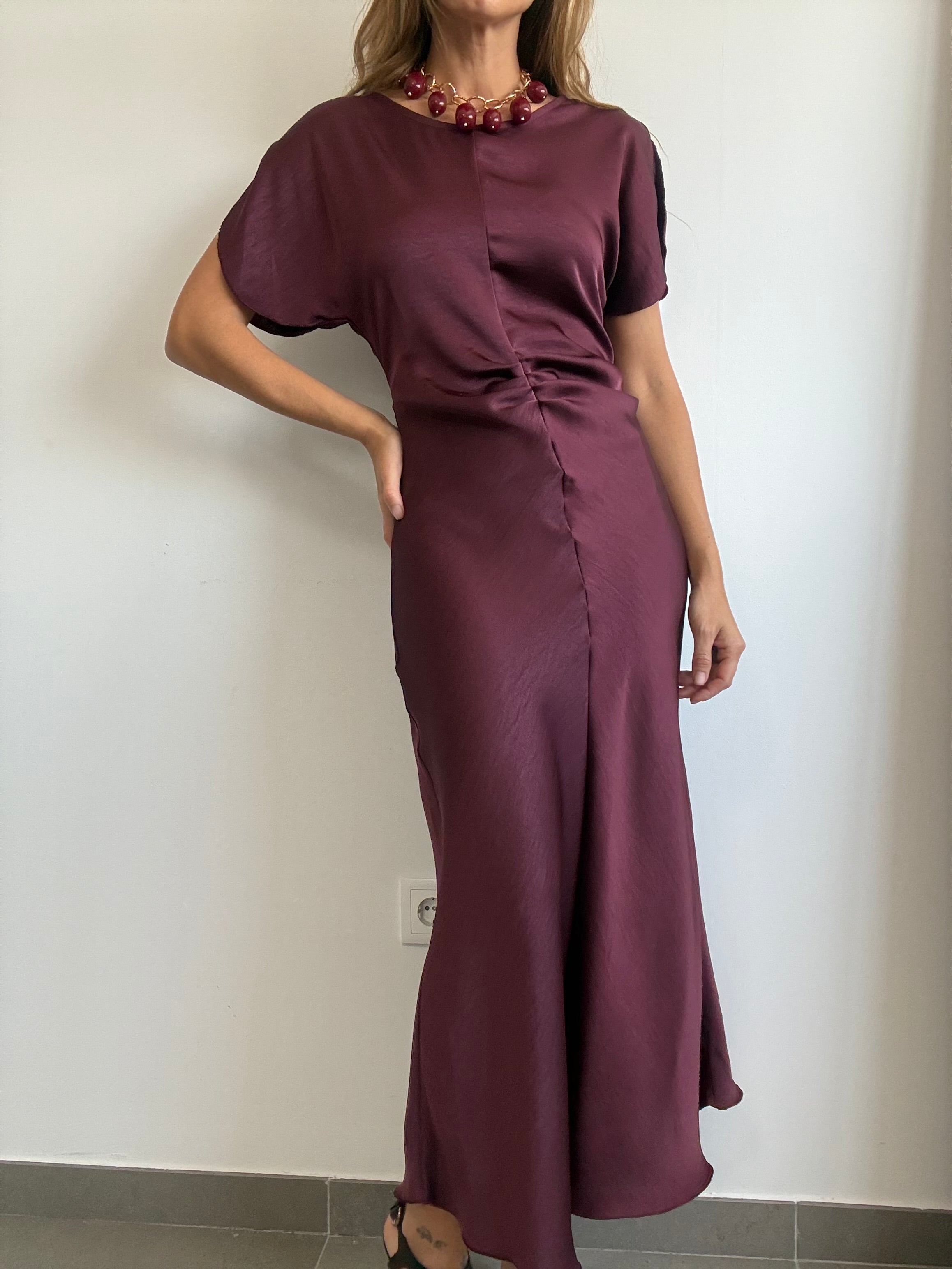 VESTIDO VICTORIA BURDEOS