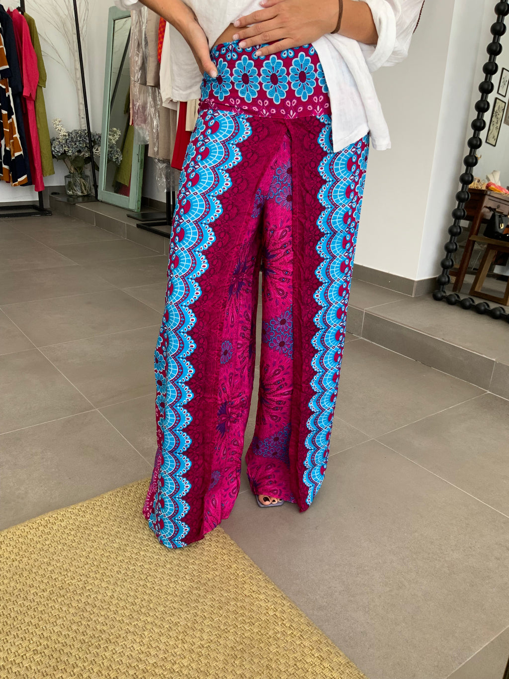 PANTALÓN DELHI FUCSIA