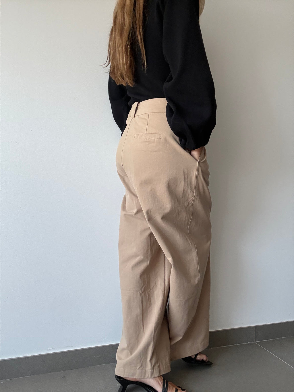 PANTALÓN MAESE CAMEL