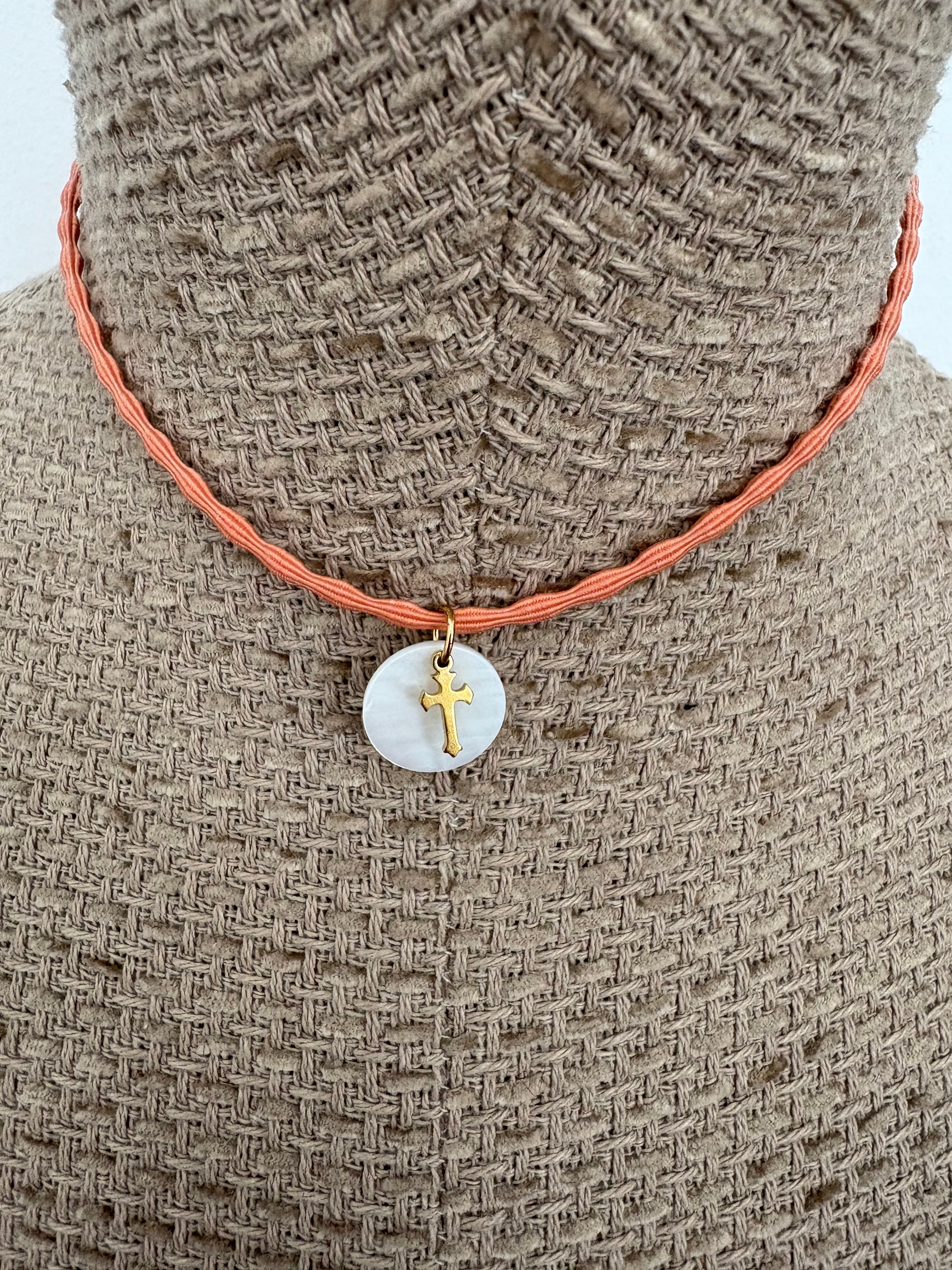 COLLAR-GARGANTILLA RIZADA  CORAL