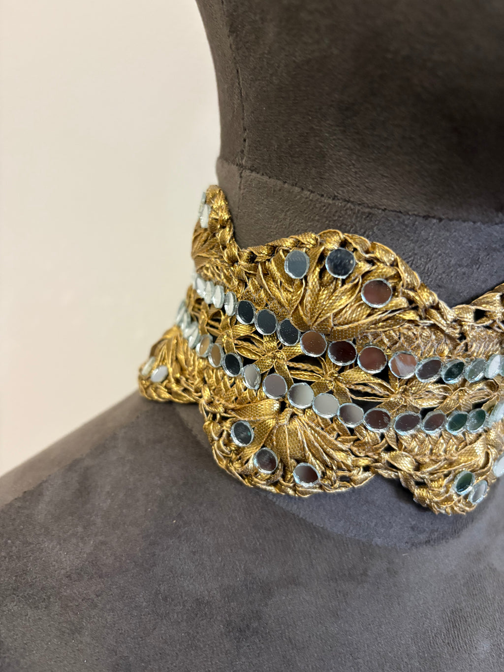 COLLAR BARROCO