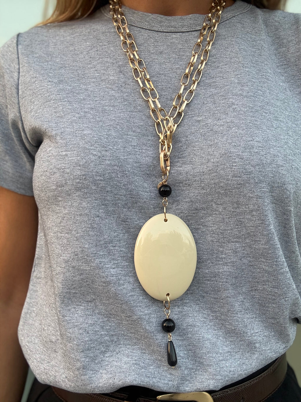COLLAR ÓVALO MARFIL