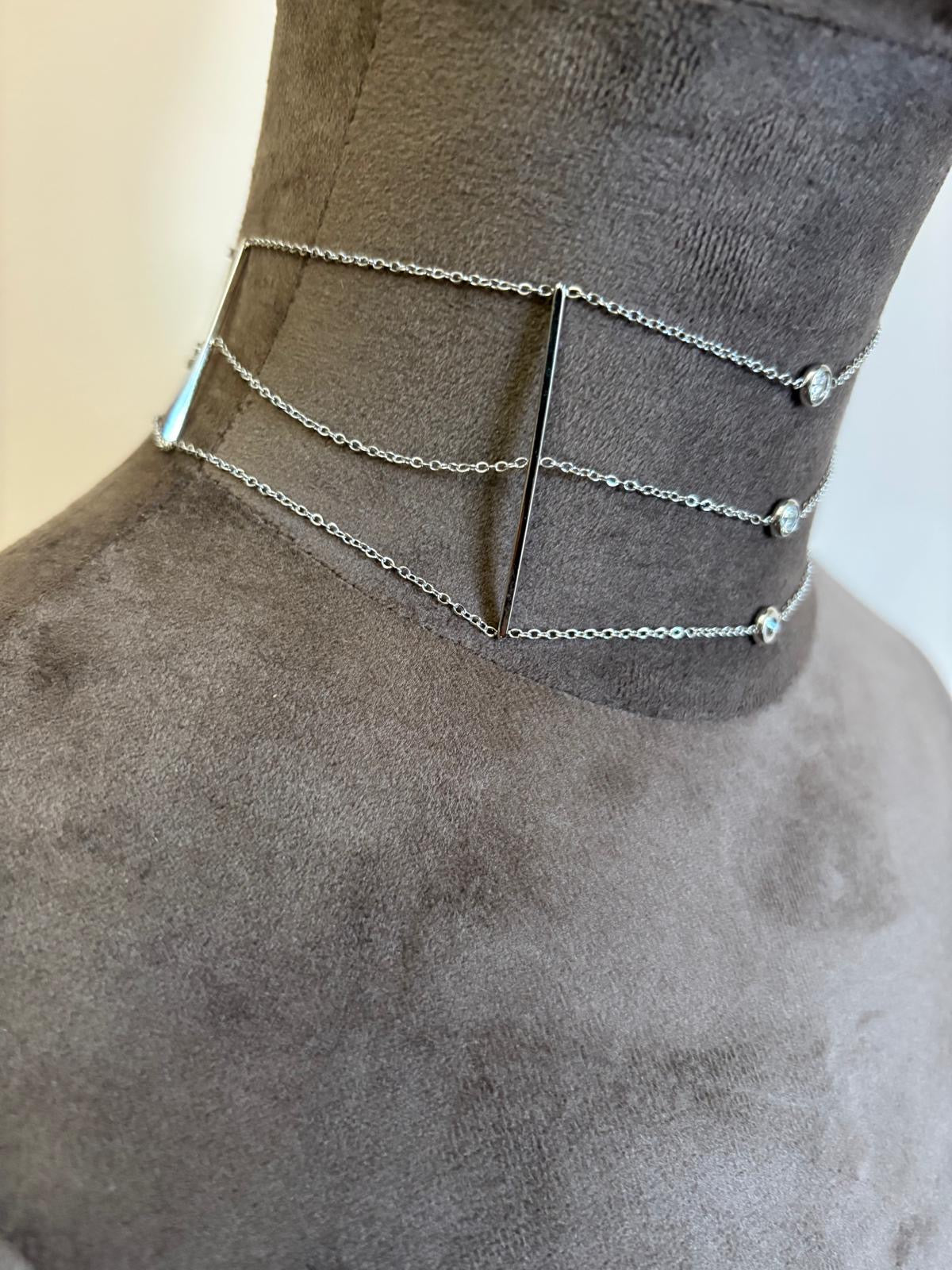 COLLAR LIORA PLATEADO