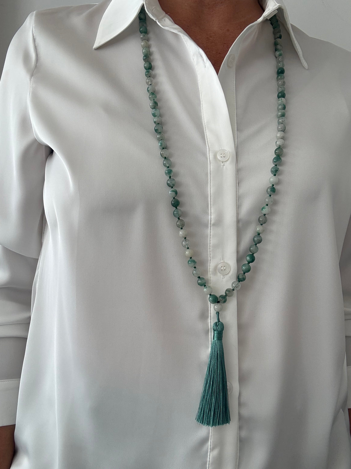 COLLAR TOSARIO VERDE JADE