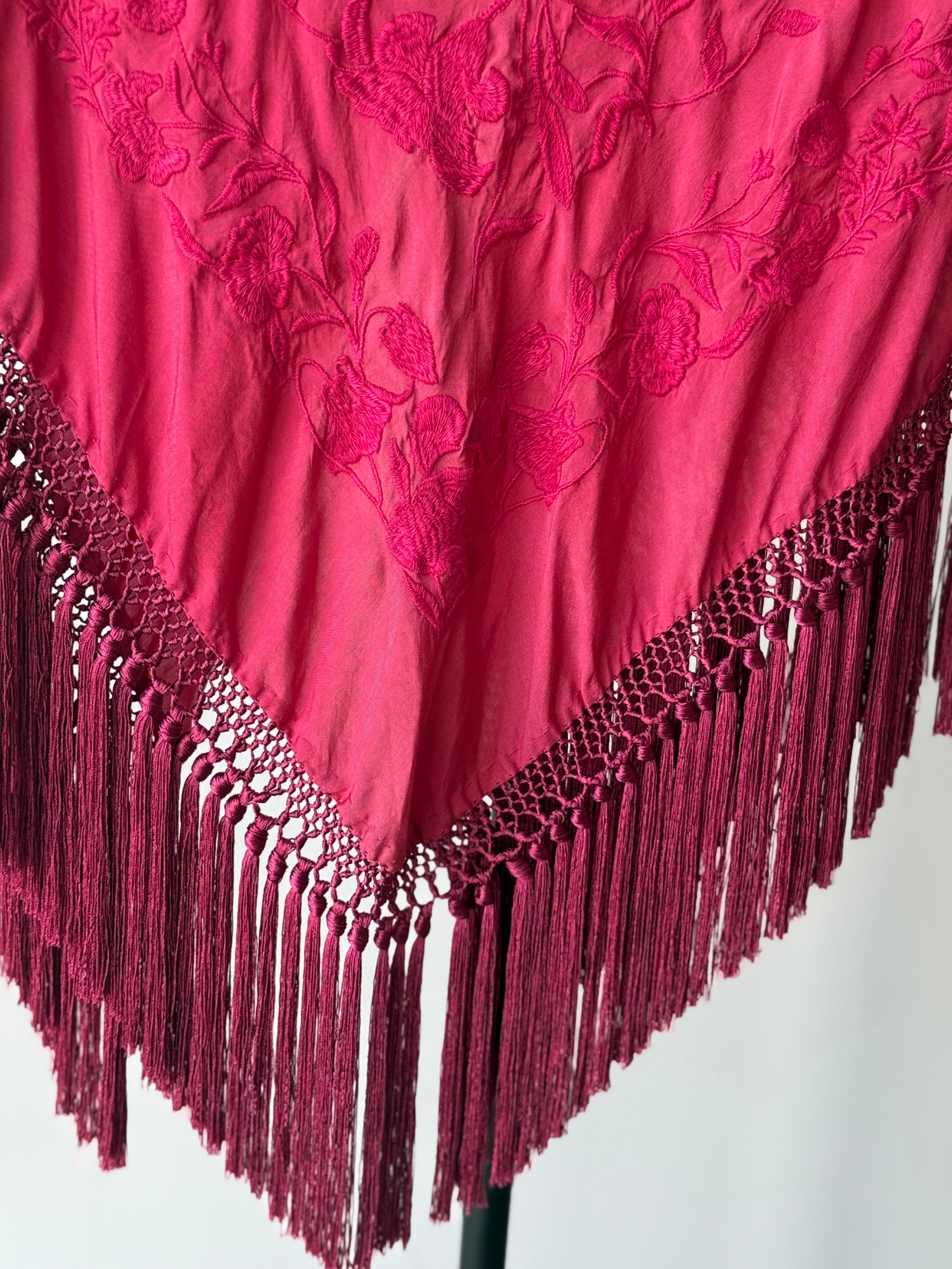 MANTÓN LISO FRAMBUESA