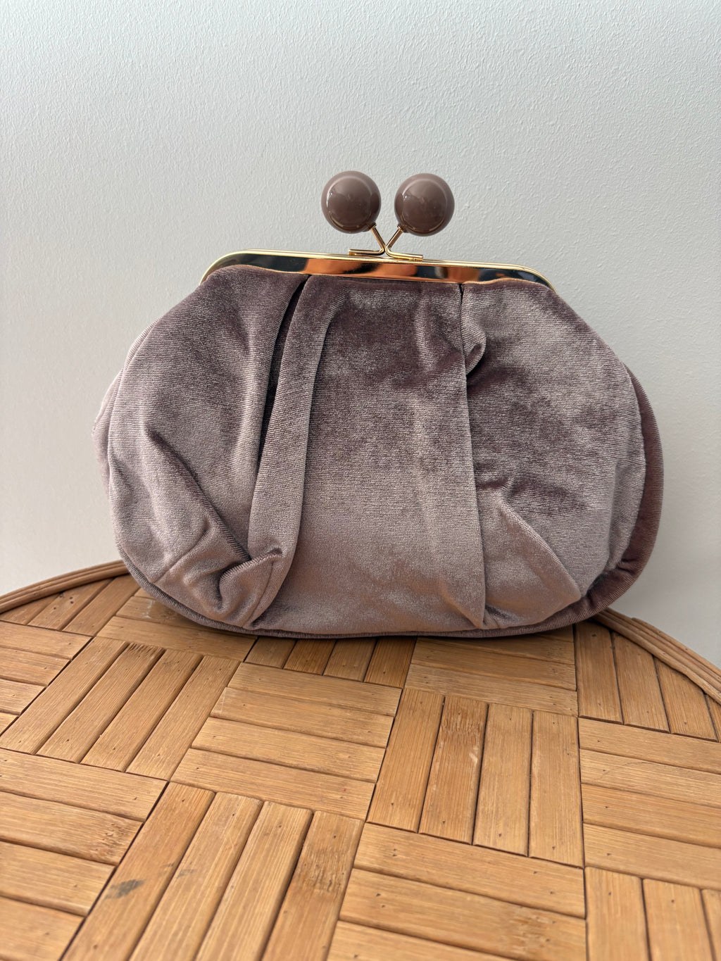 BOLSO CUQUE GRIS/MALVA