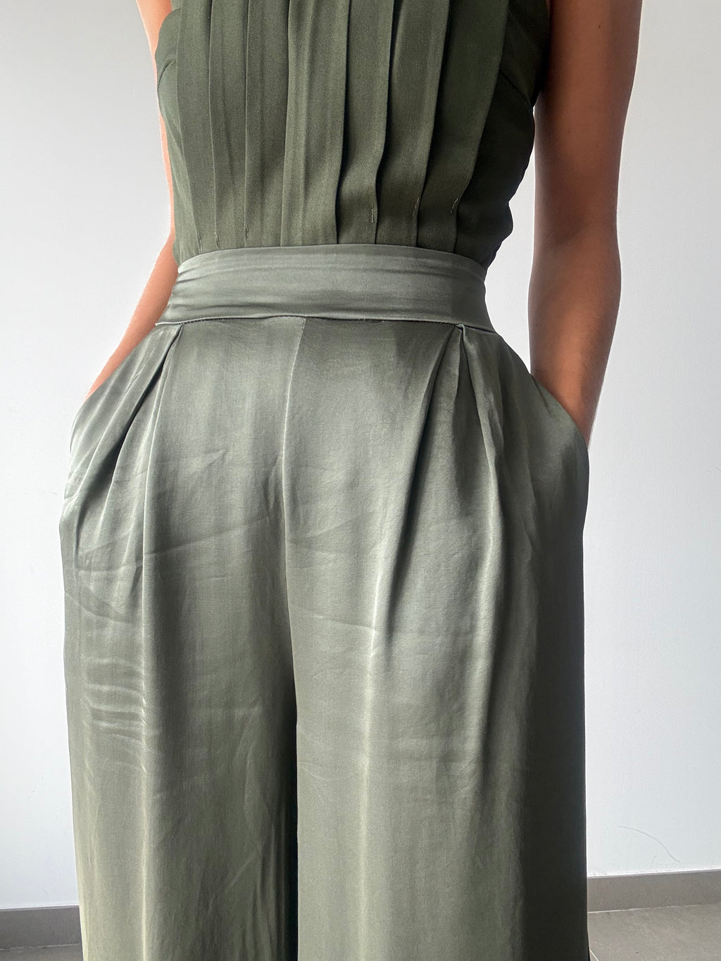 PANTALÓN LINEA KAKI