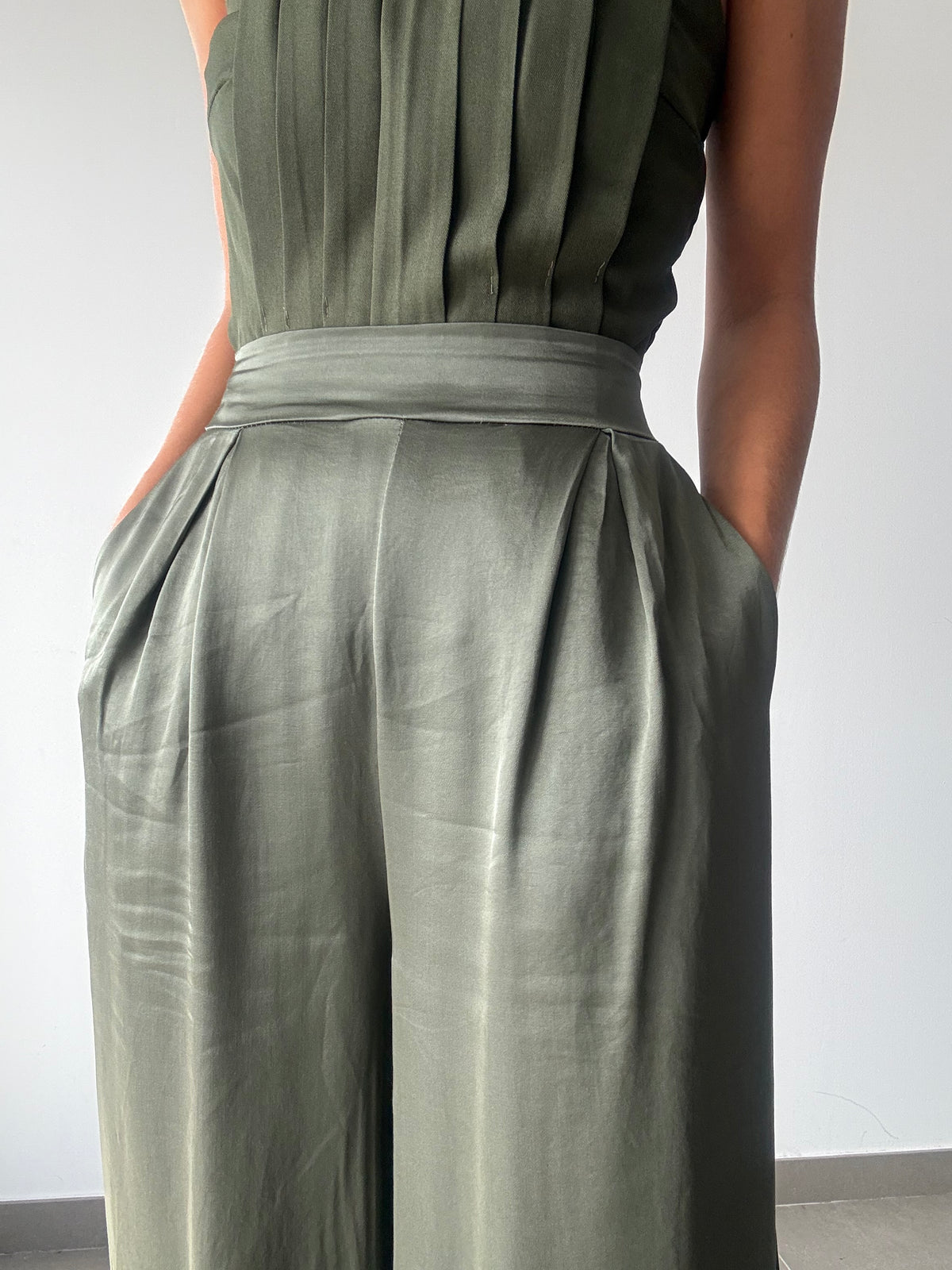 PANTALÓN LINEA KAKI
