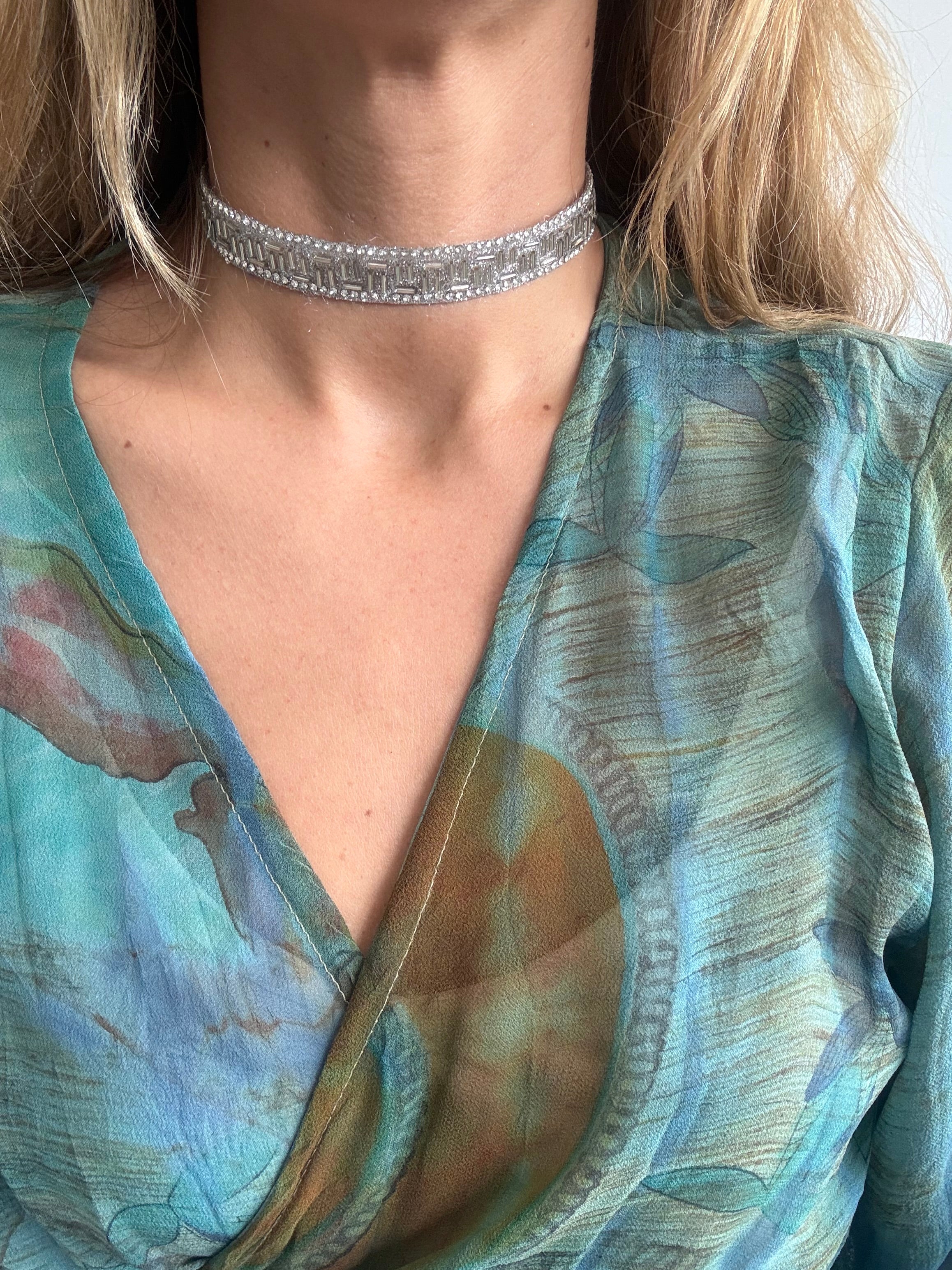 COLLAR CINTADO PLATEADO
