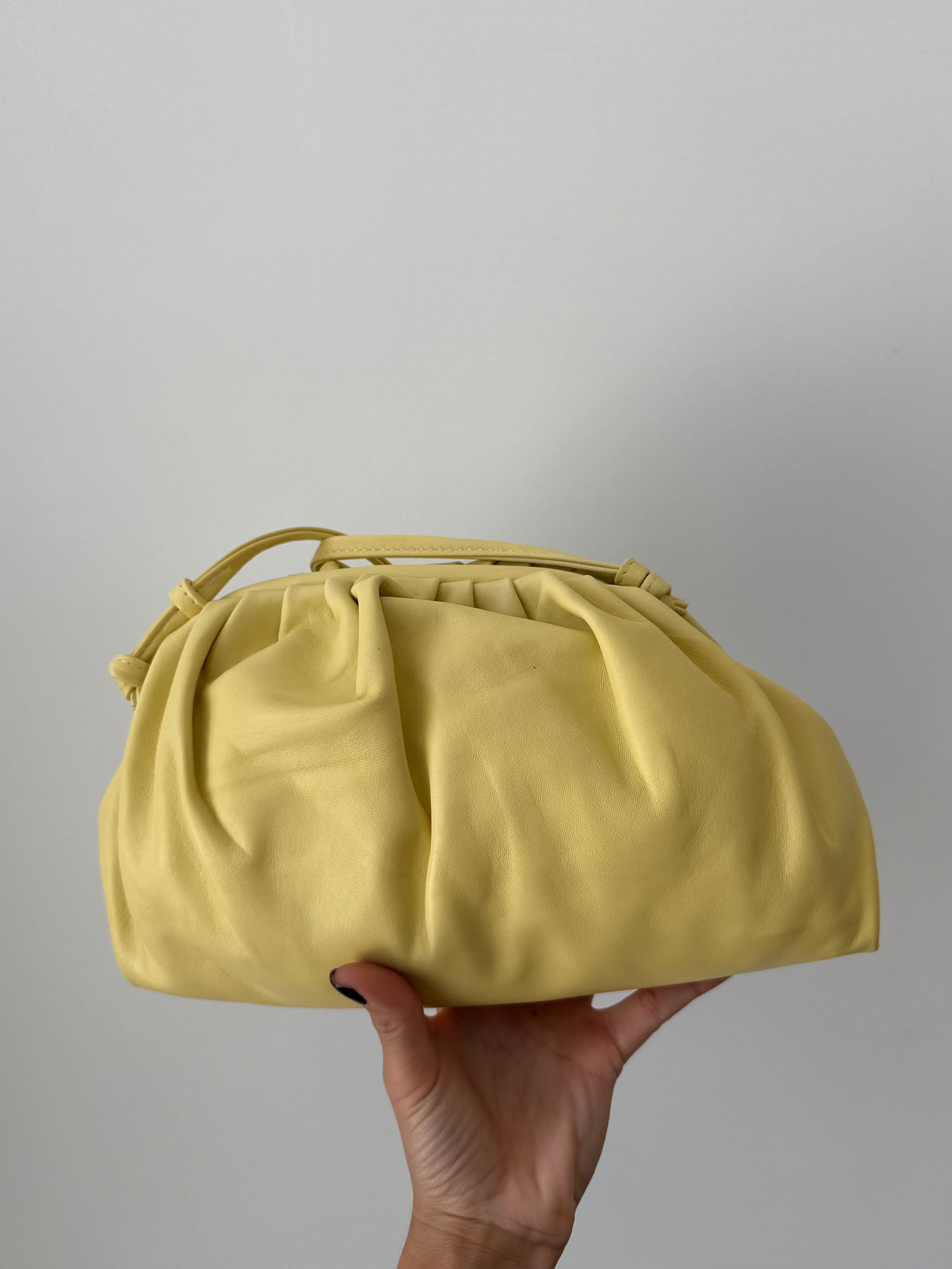 BOLSO PIEL CONCHA VAINILLA