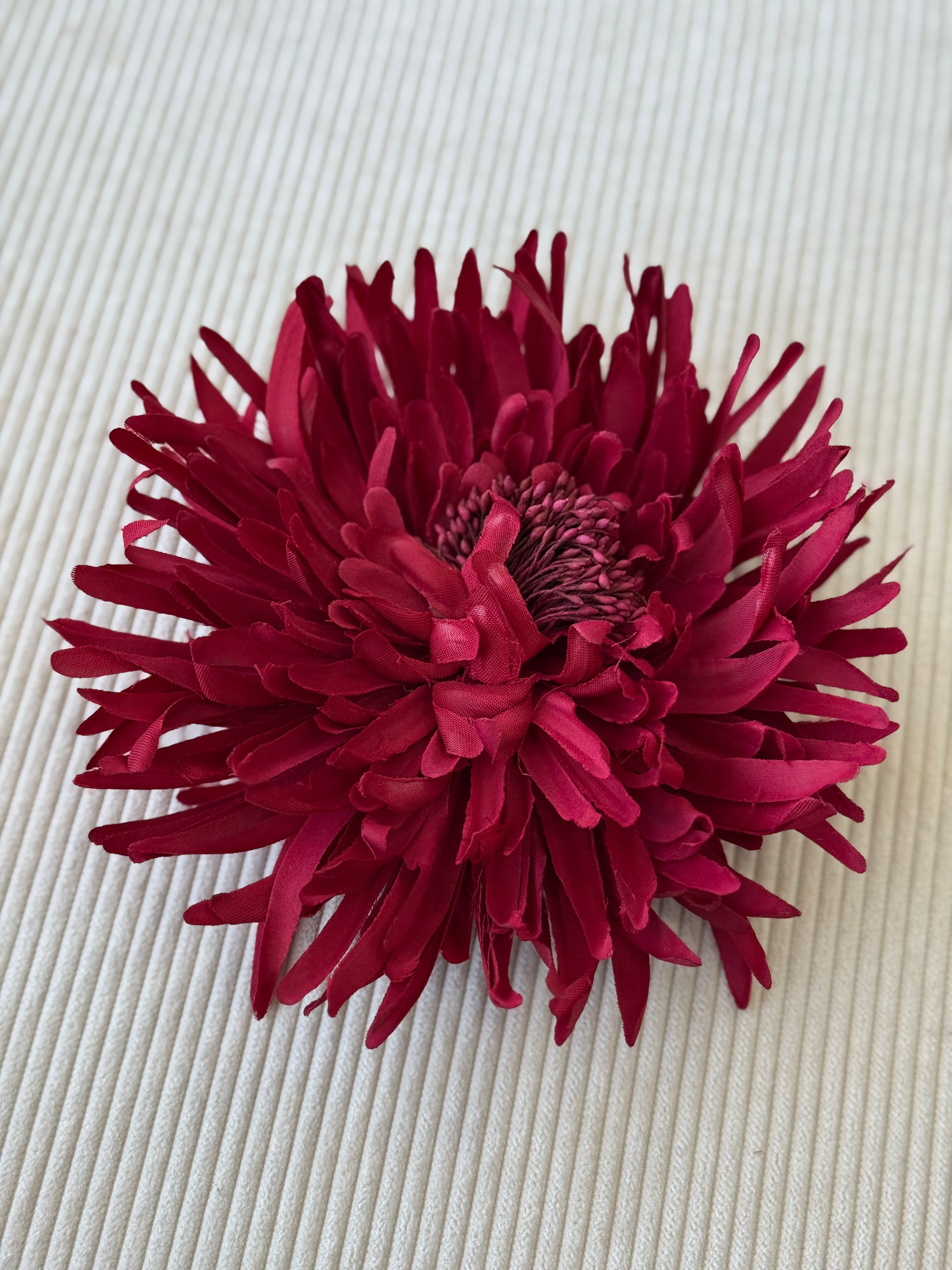 BROCHE FLORI BURDEOS