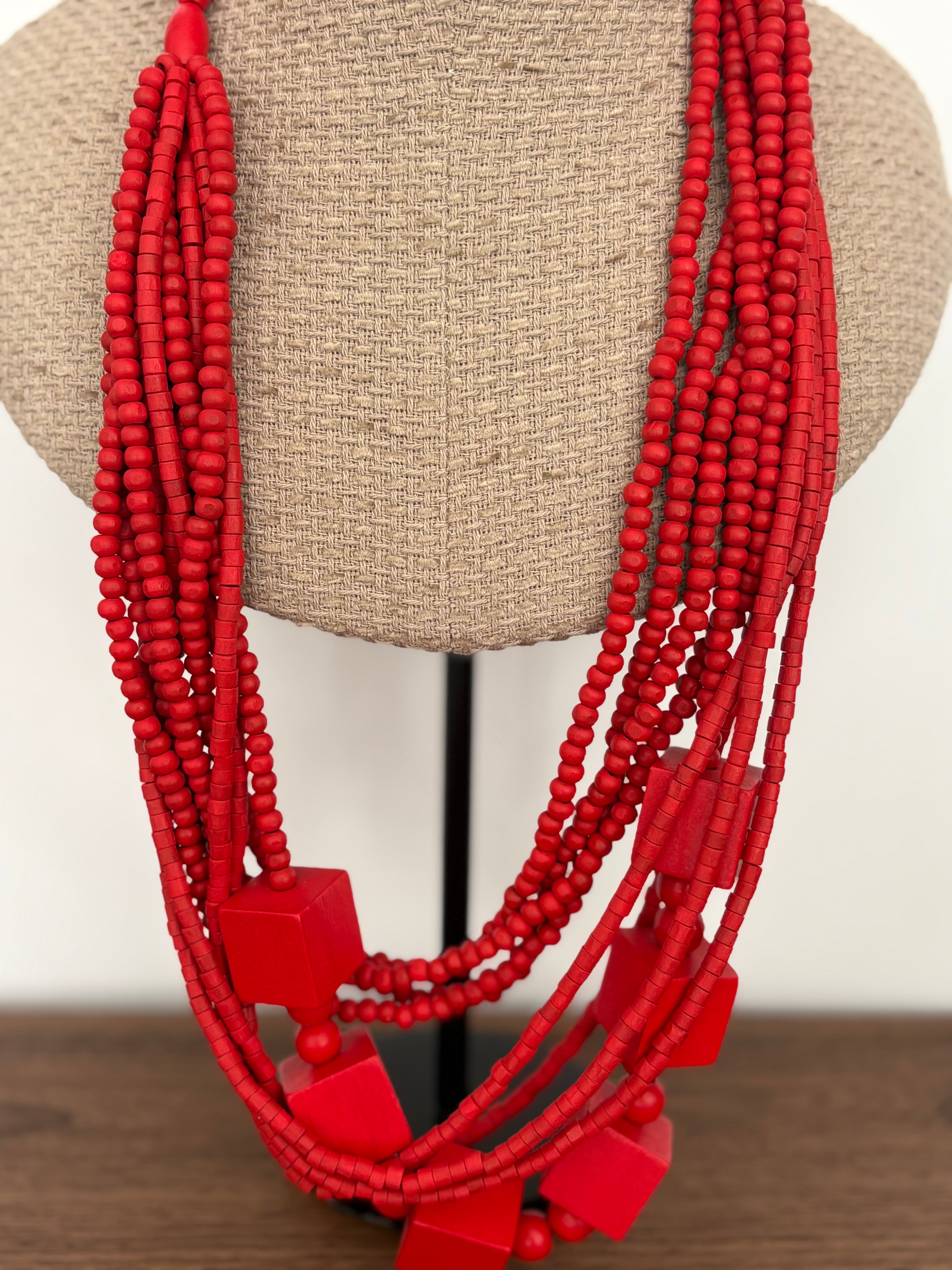 COLLAR CUADRADO ROJO