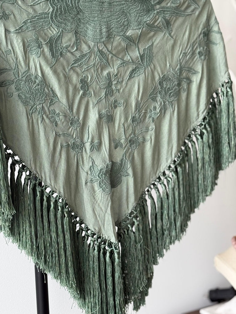 MANTÓN LISO VERDE JABONOSO
