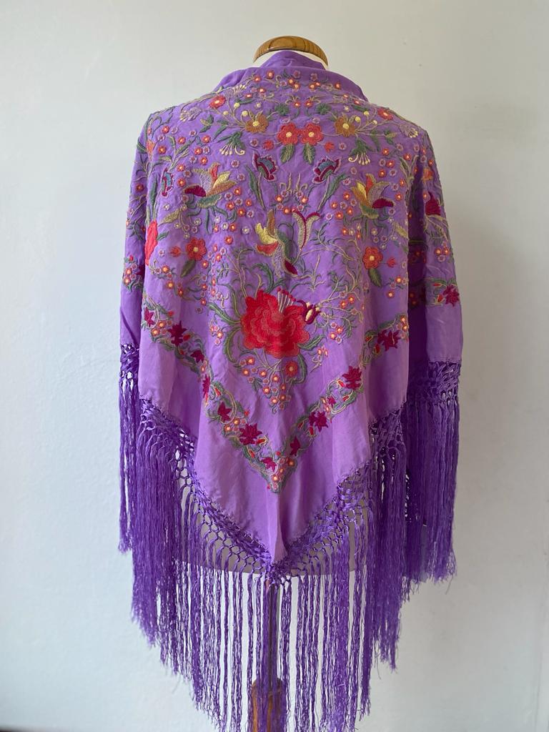 MANTÓN PARAISO MALVA VIVO ESTERILLA