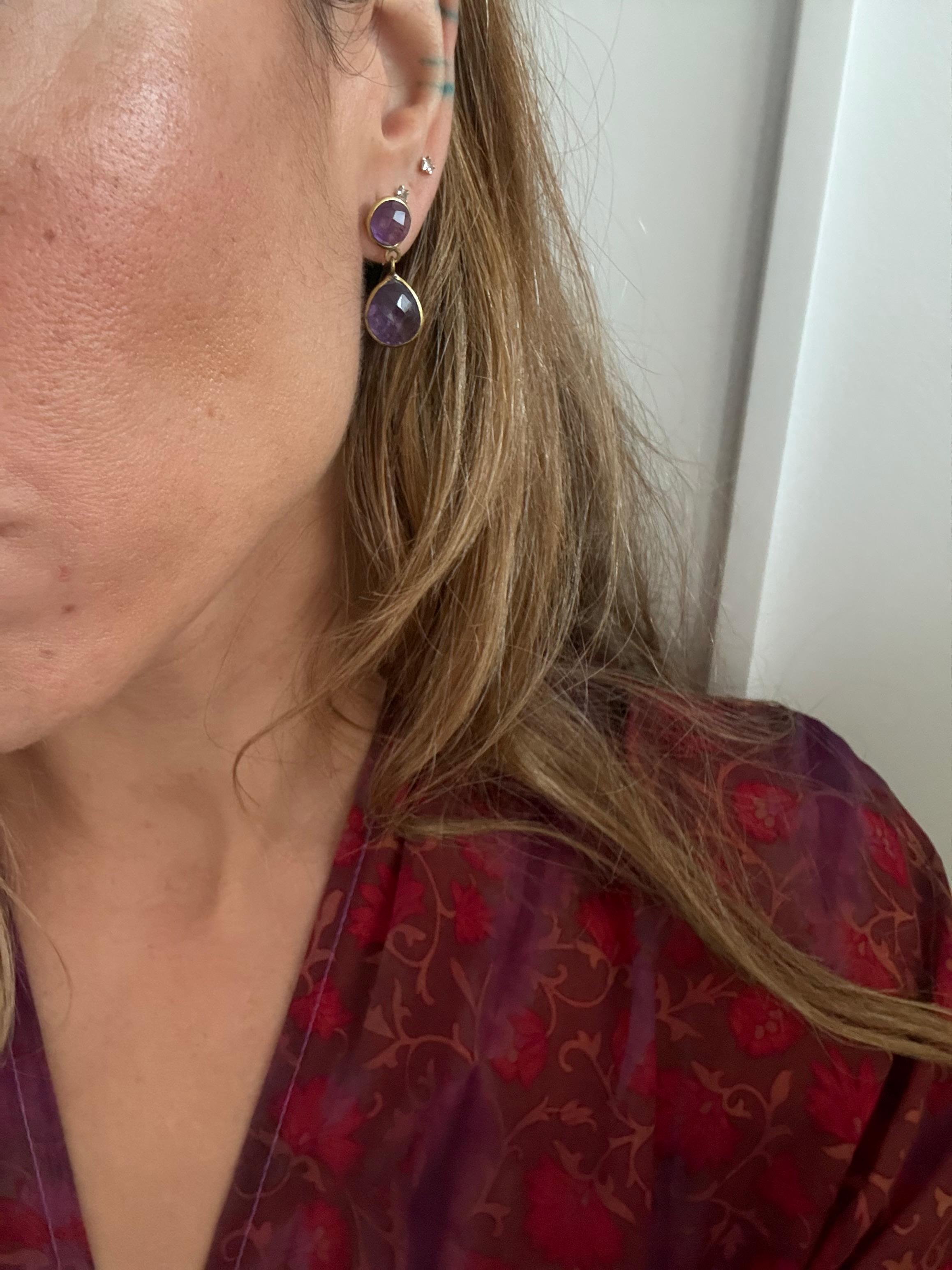 PENDIENTE  GOTA MALVA