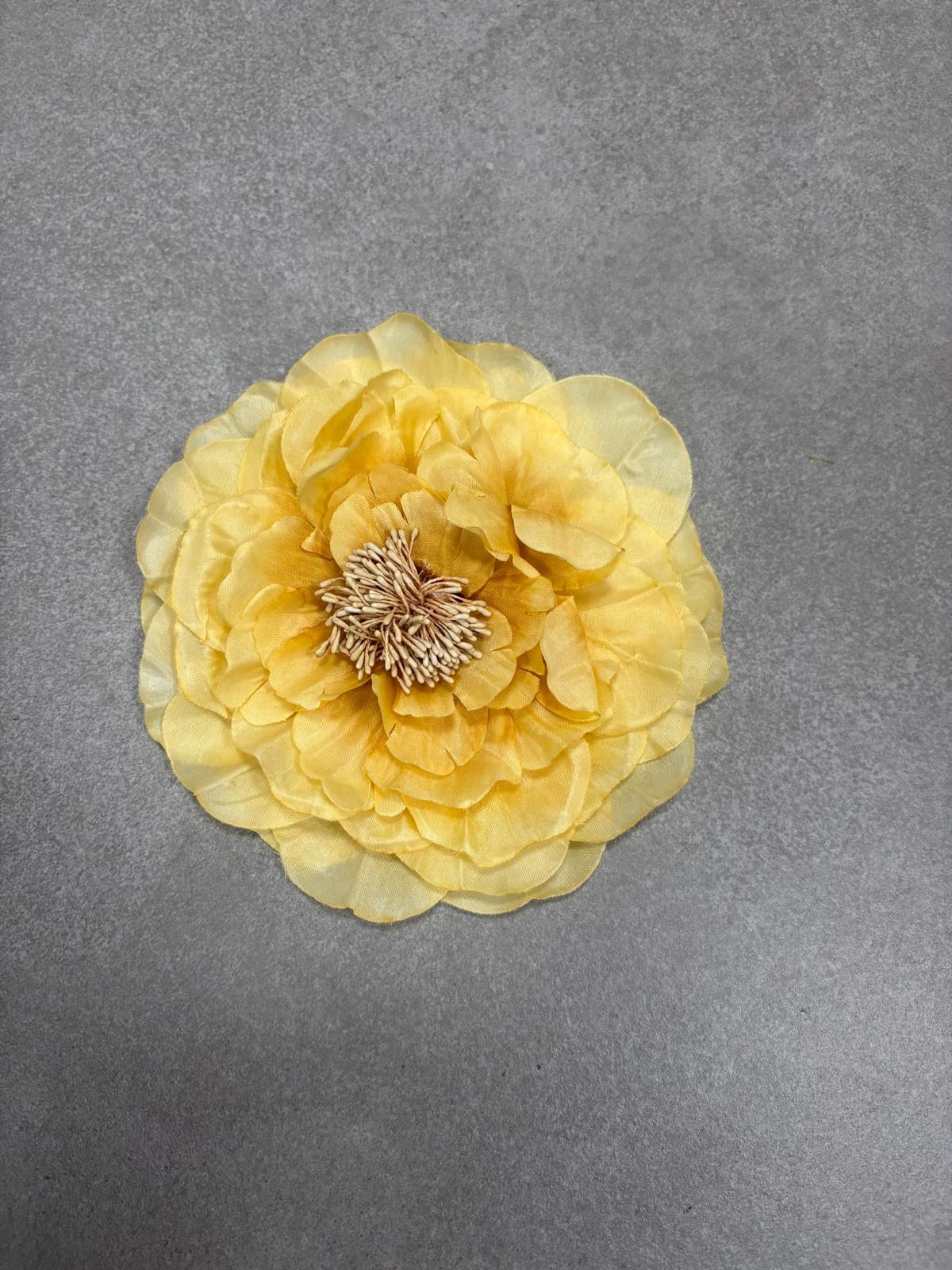 BROCHE AMANCIA AMARILLO