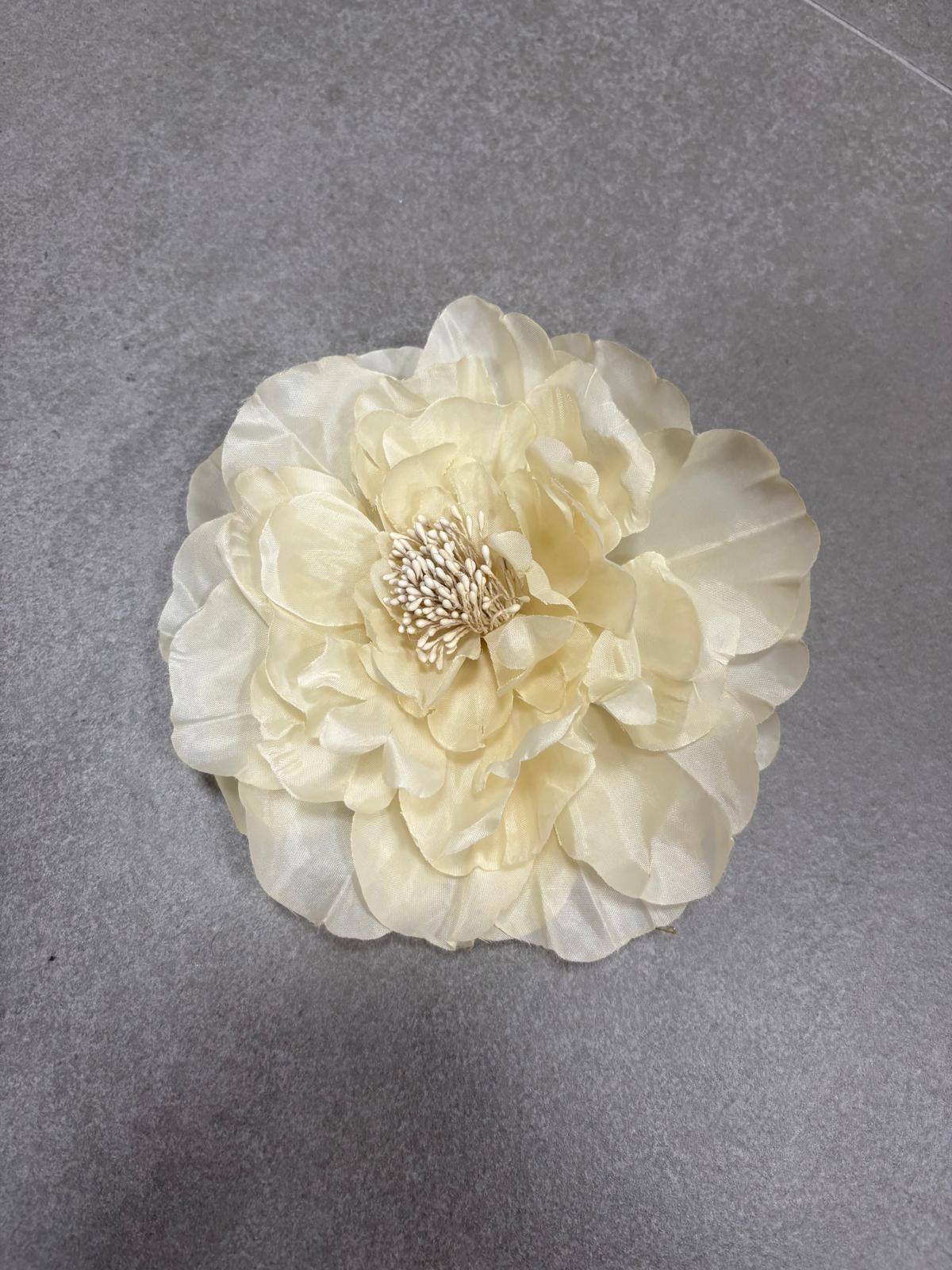 BROCHE AMANCIA MARFIL