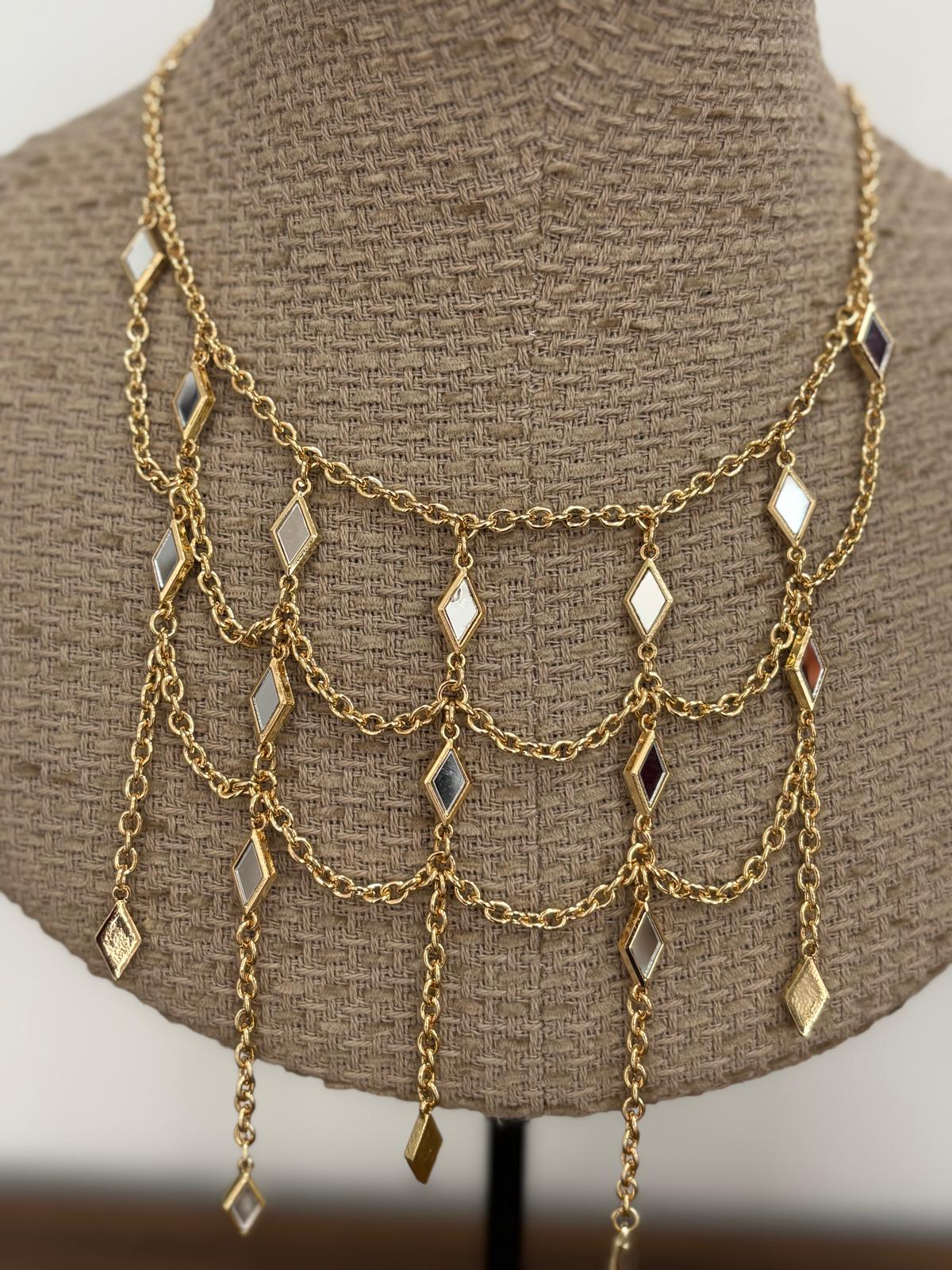 COLLAR CORTINA