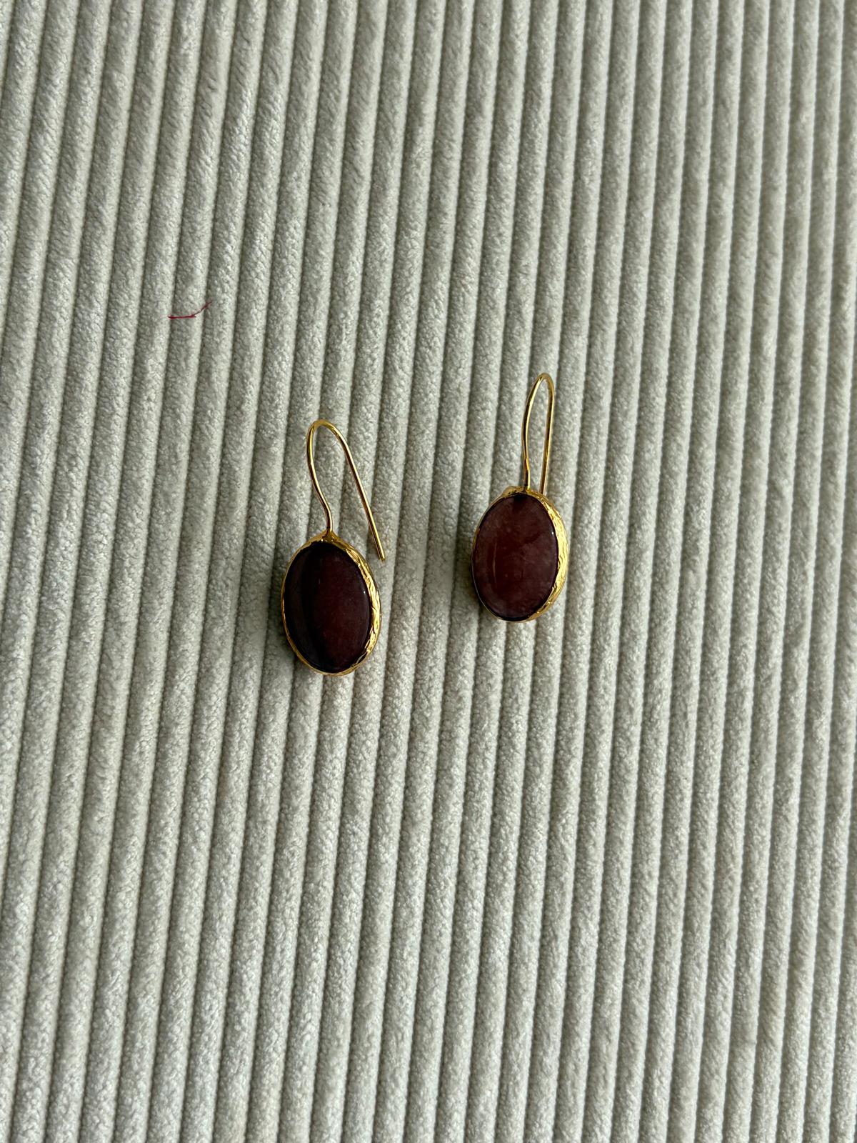 PENDIENTE  GOTA MAQUILLAJE