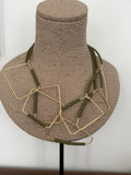 COLLAR CUBER OLIVA