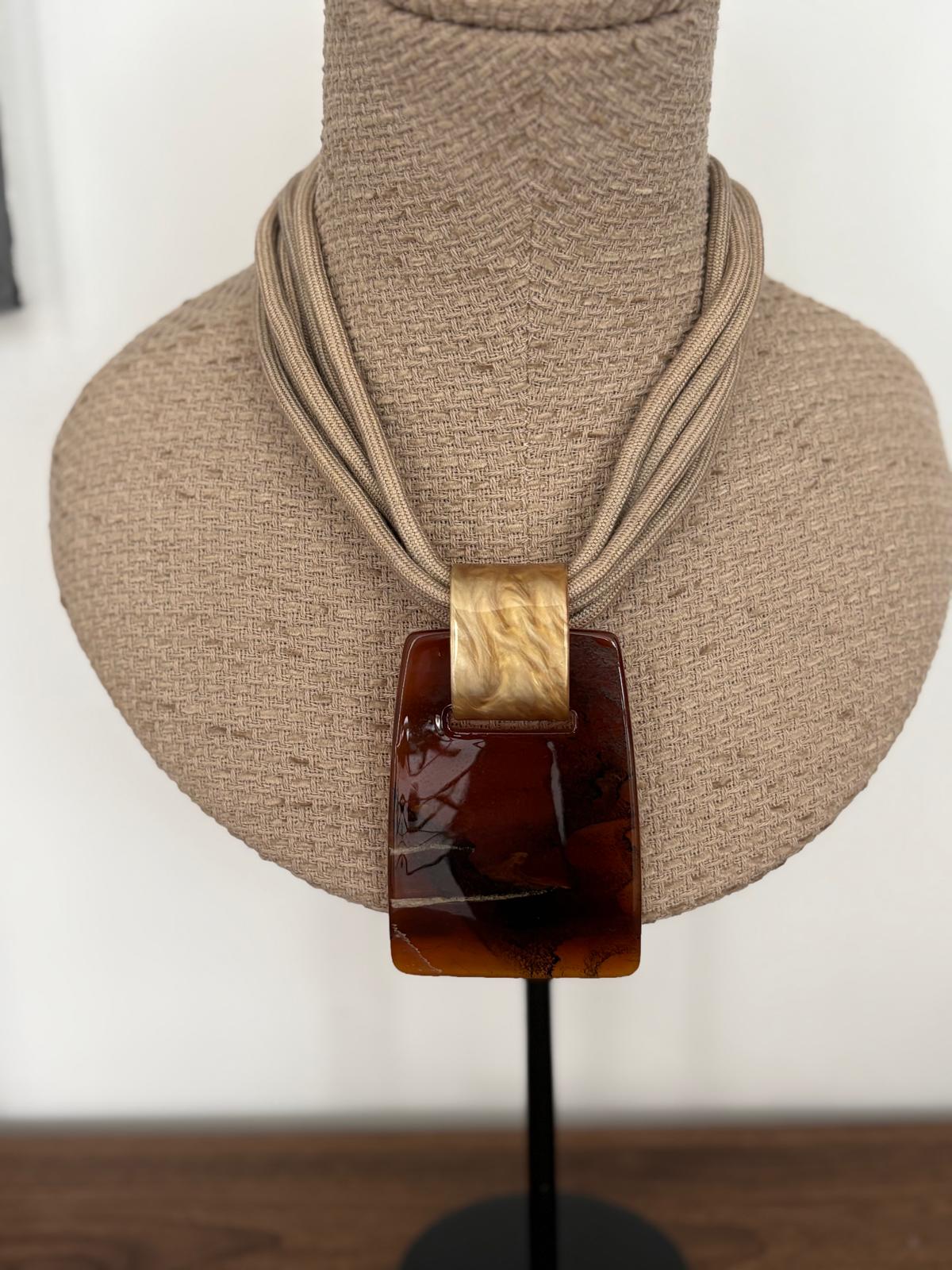 COLLAR PLATI CAFE