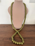 COLLAR BOLAS  VERDE