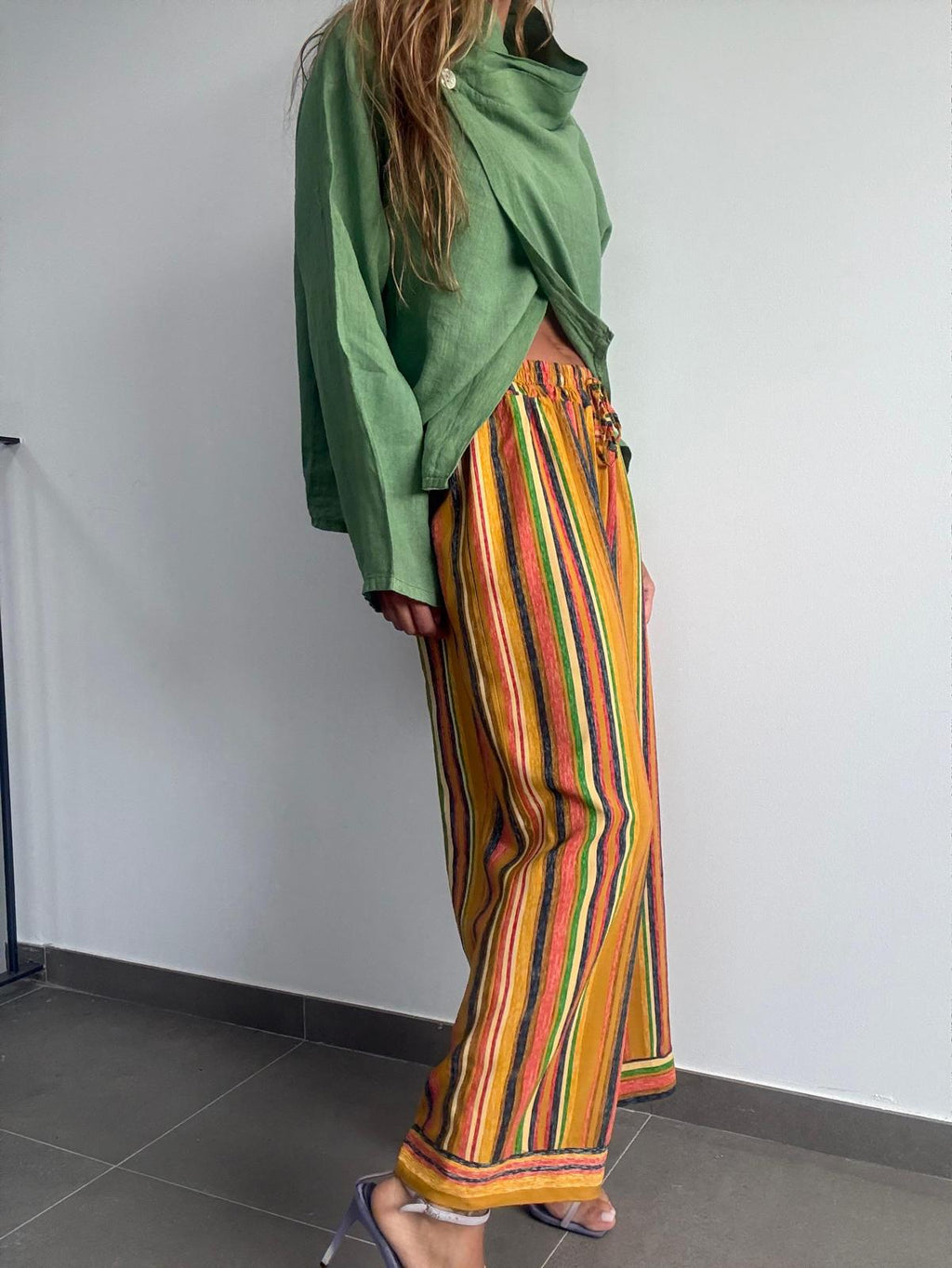 PANTALÓN PIRATA AMARILLO